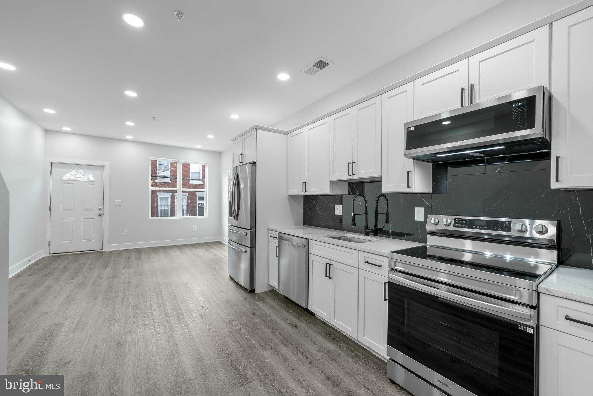 1923 Page St photo 8