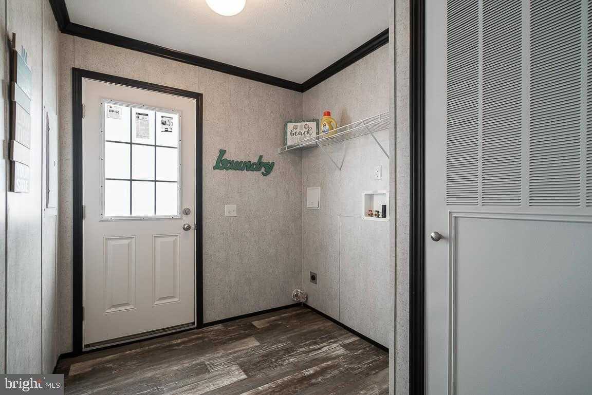 30B Debra Cir photo 4