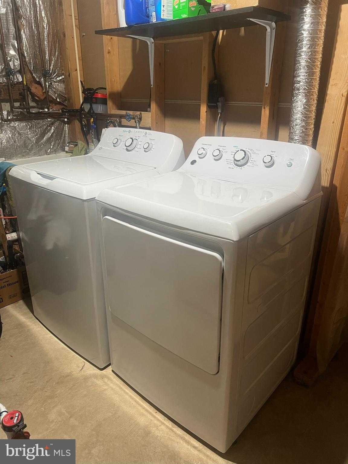 3055 Shepperton Ter photo 19