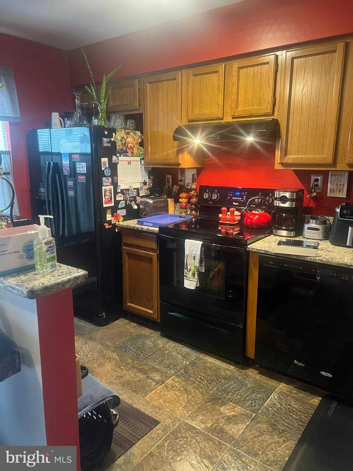 3055 Shepperton Ter photo 4