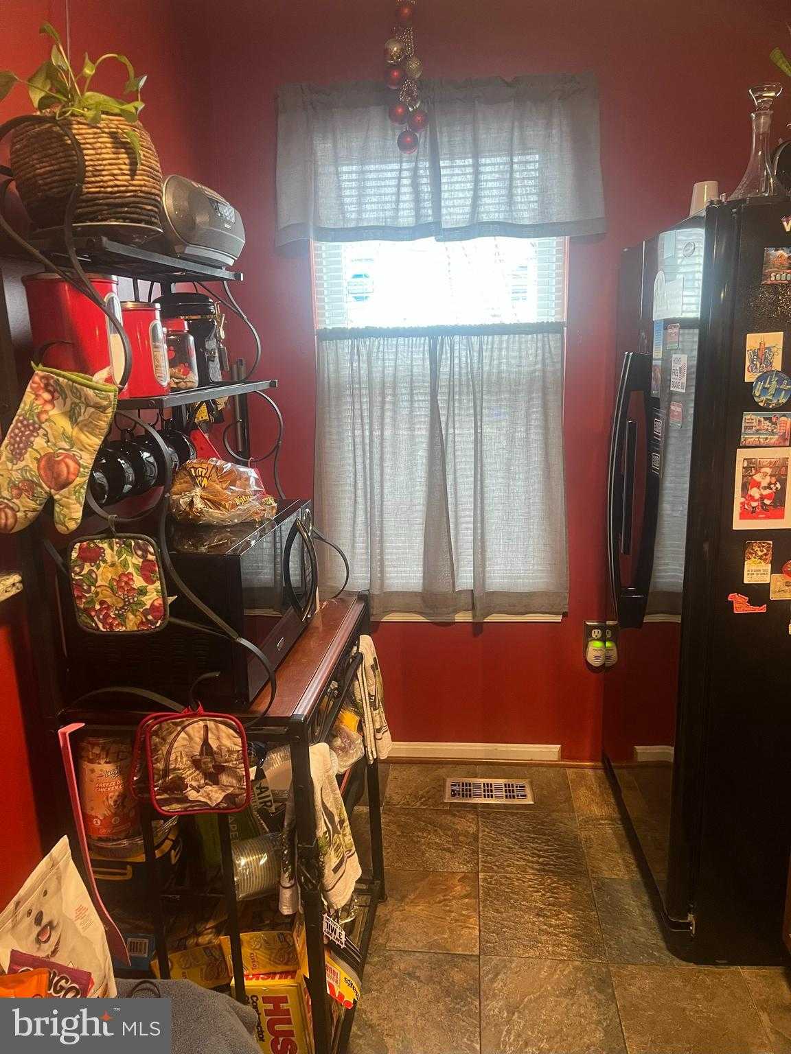 3055 Shepperton Ter photo 6