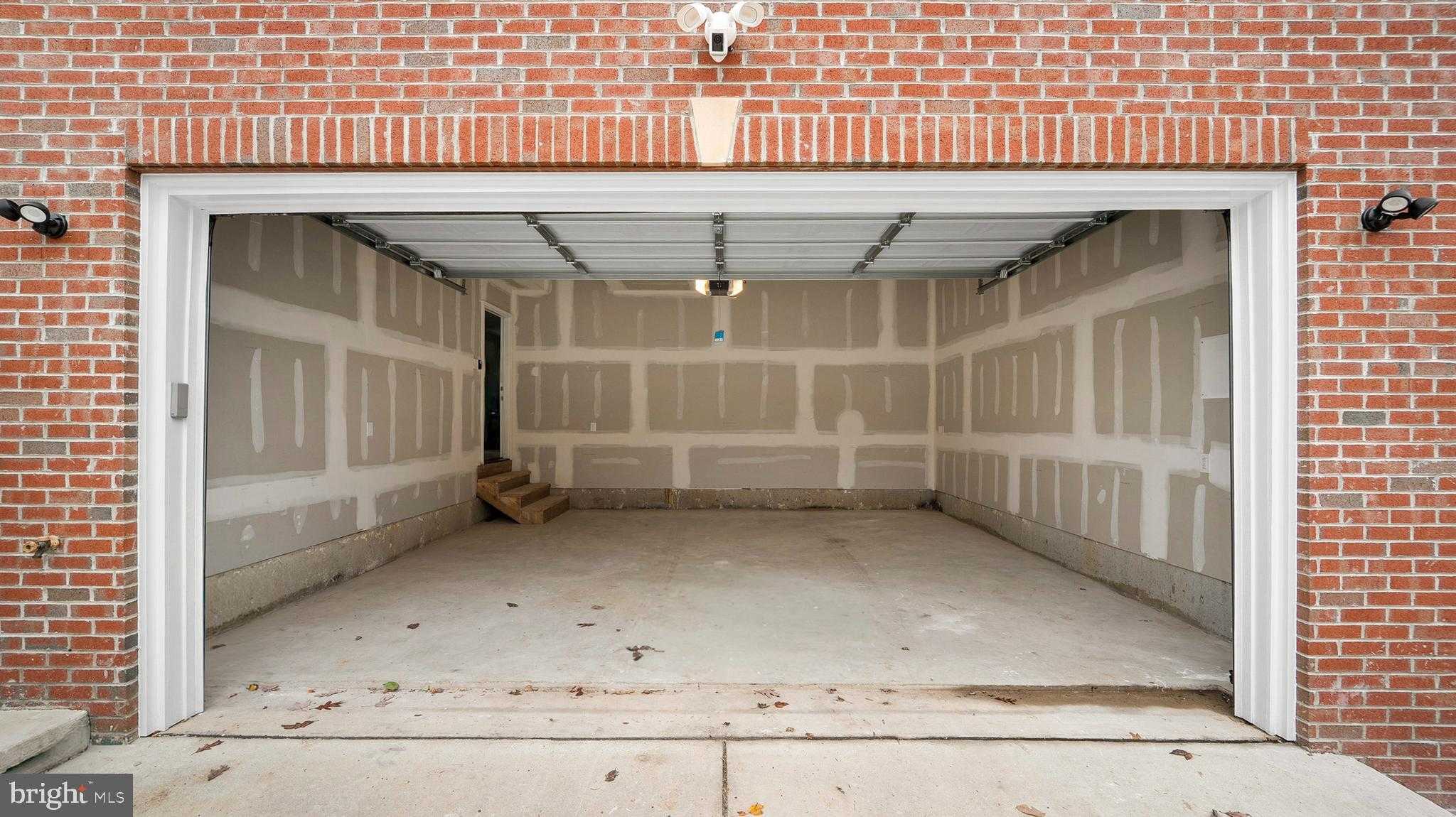 921 Balboa Ave photo 3