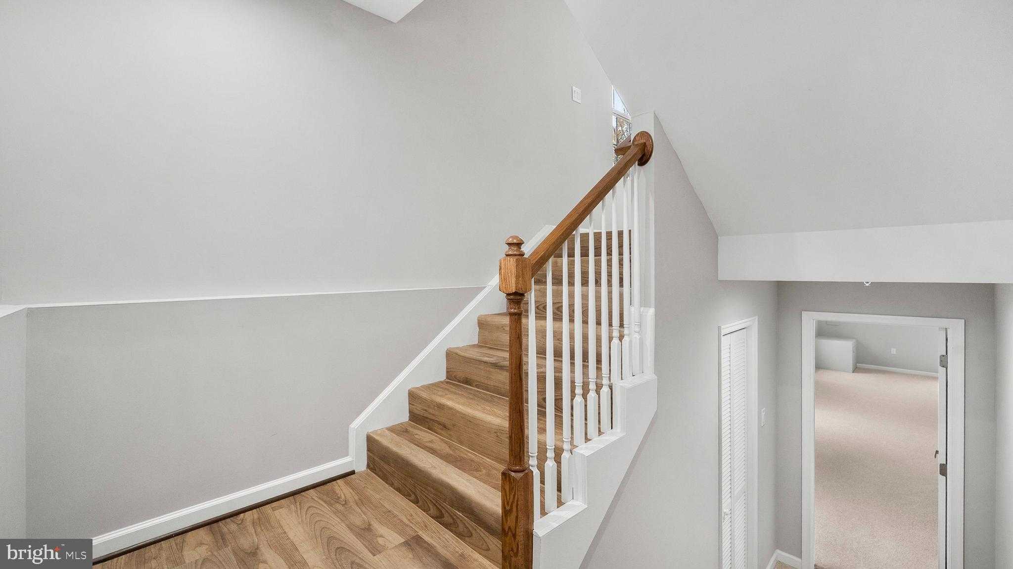 921 Balboa Ave photo 5