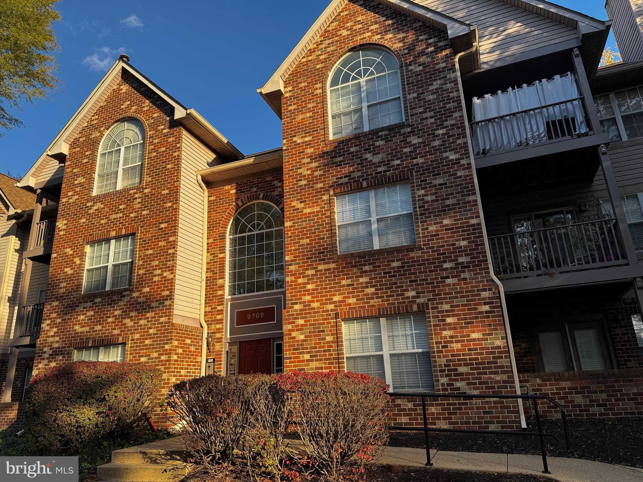 9709 Lake Pointe CT Apt 301 photo 20