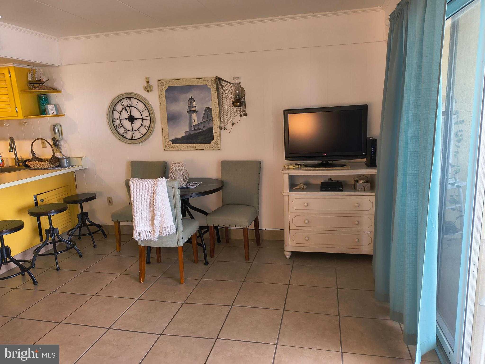 6803 Atlantic Ave Unit 4l photo 10