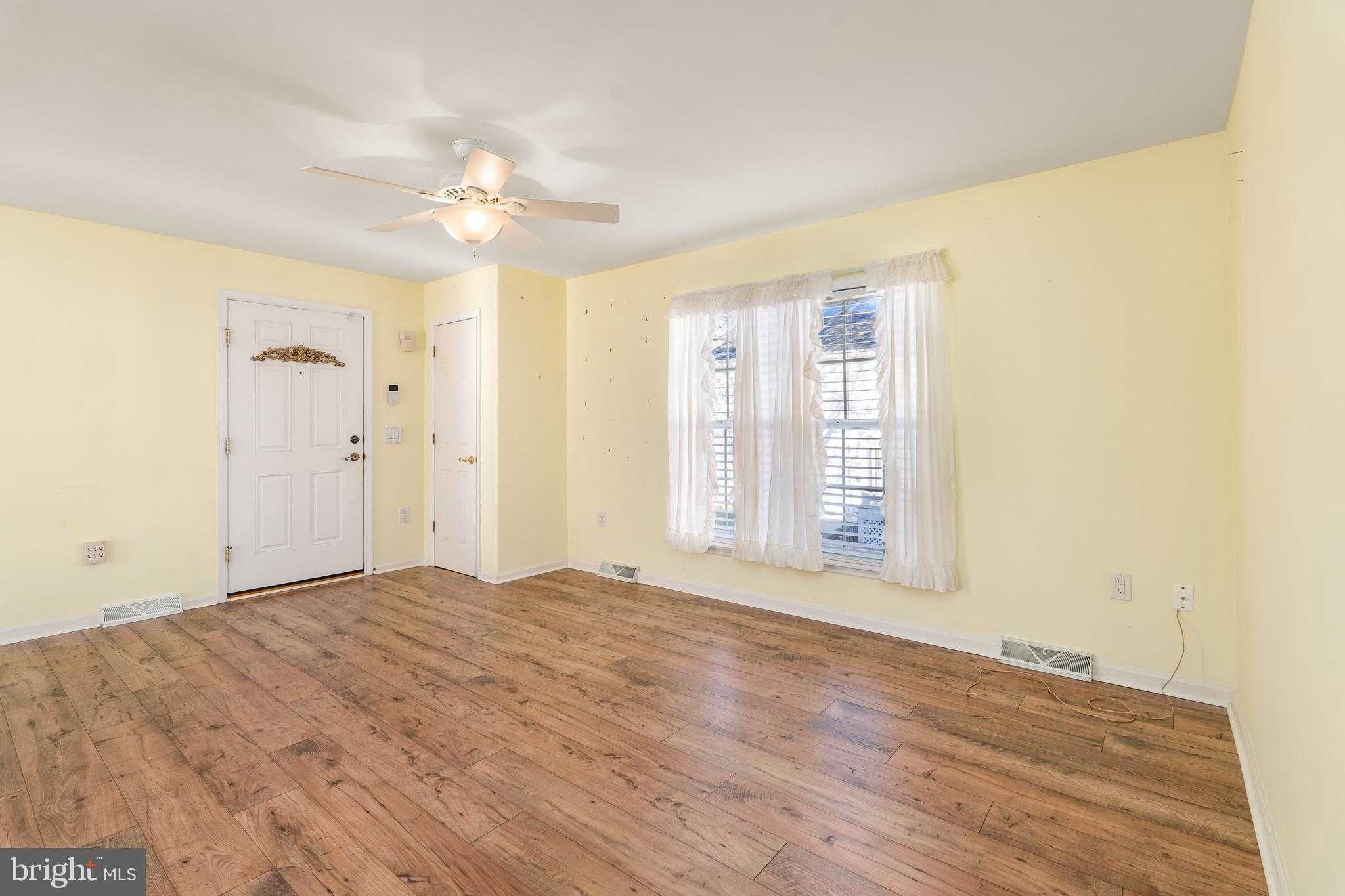 103 Curry Ave photo 23