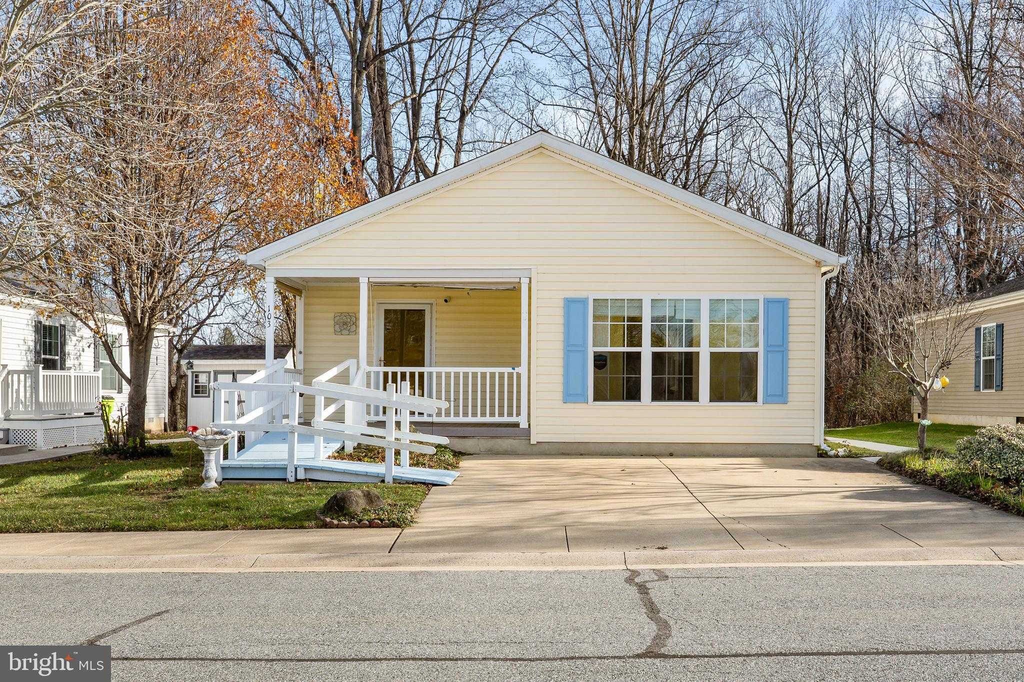 103 Curry Ave photo 8