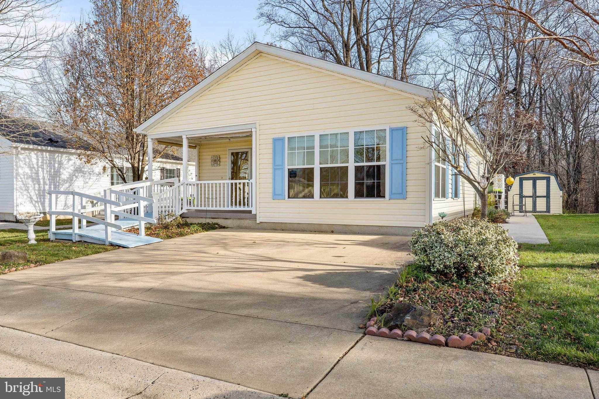 103 Curry Ave photo 9