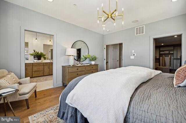 14917 Dispatch St photo 21