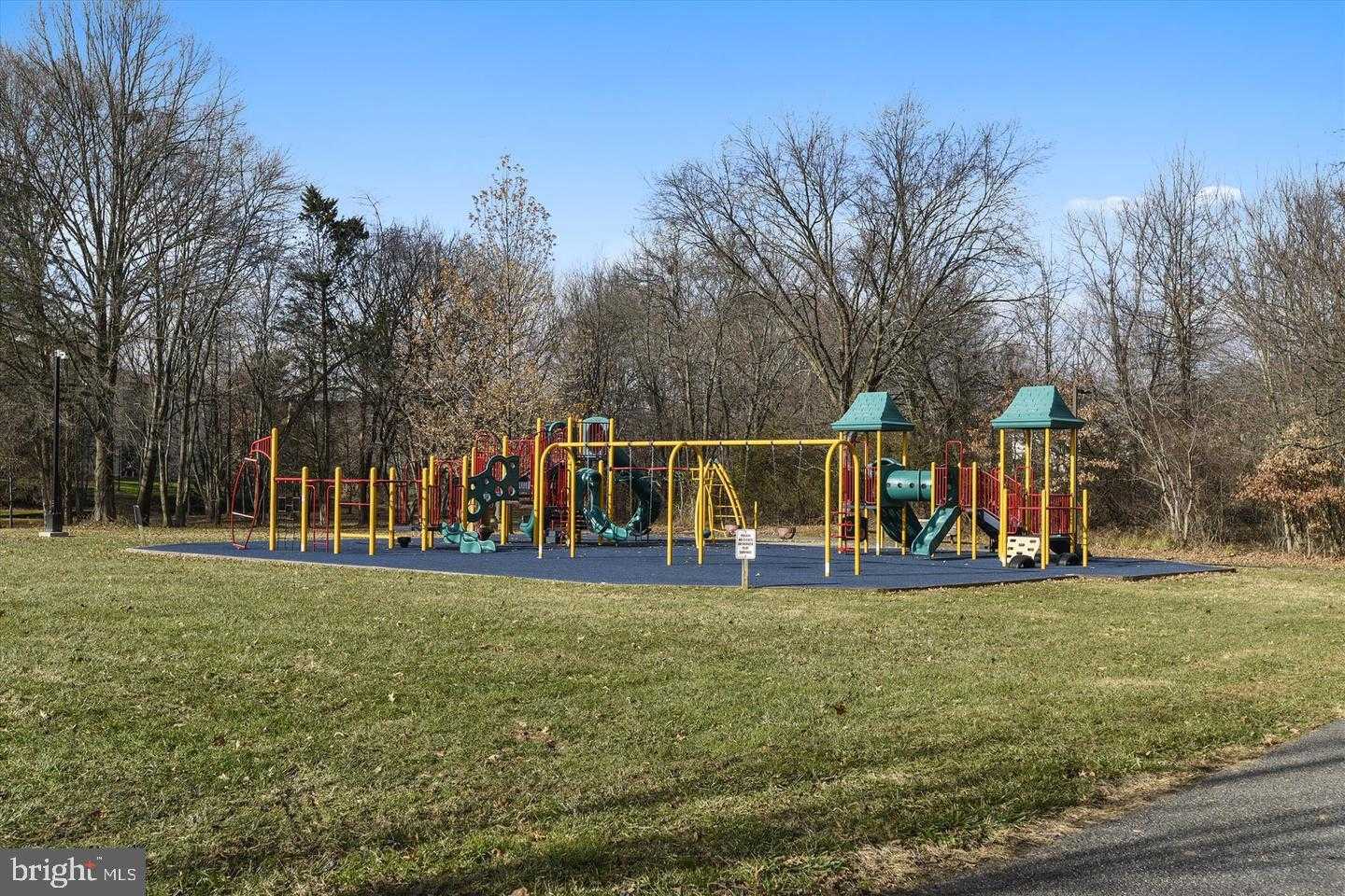 15603 Dorset Rd # 17 photo 33