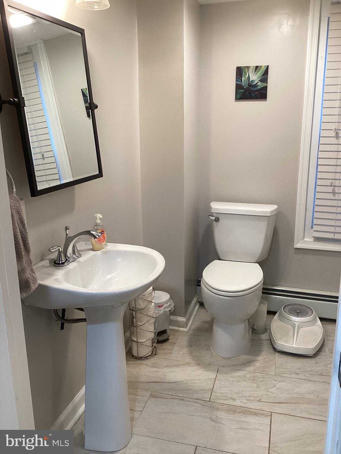 13 W 8th St photo 18