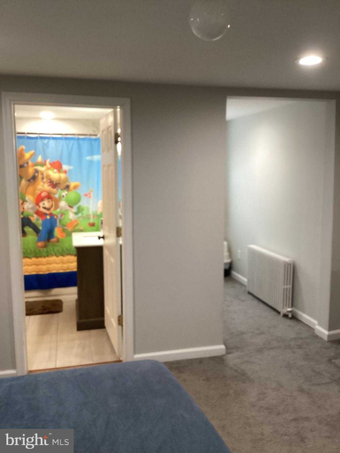 13 W 8th St photo 21