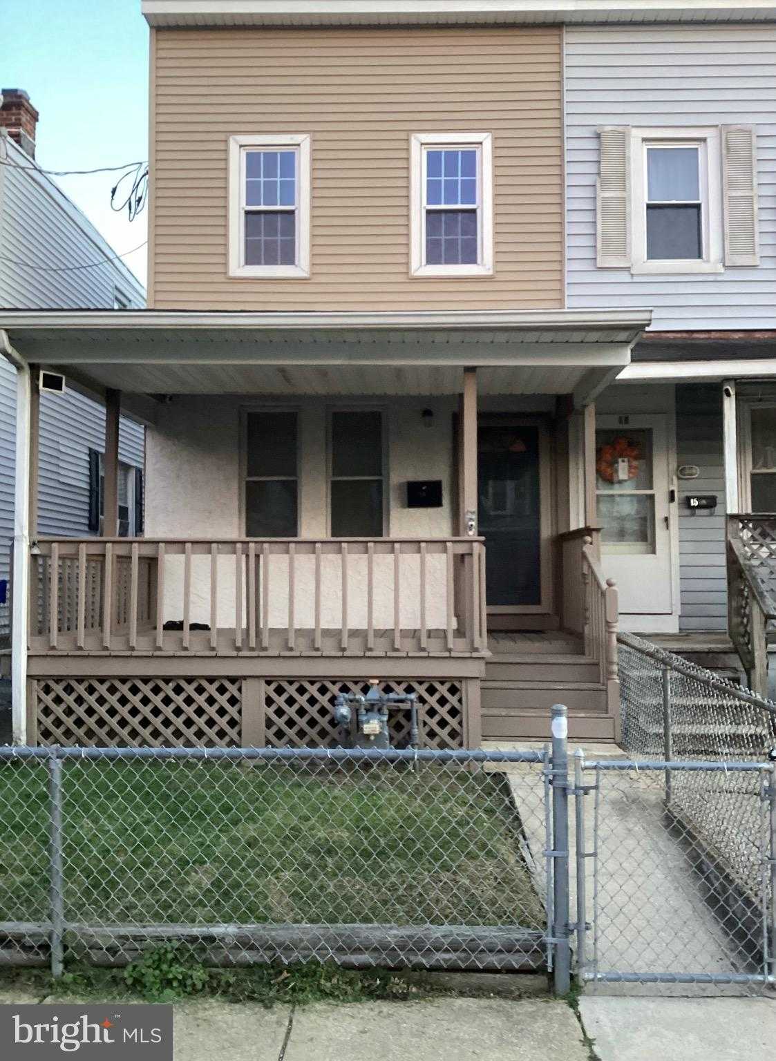 13 W 8th St photo 34