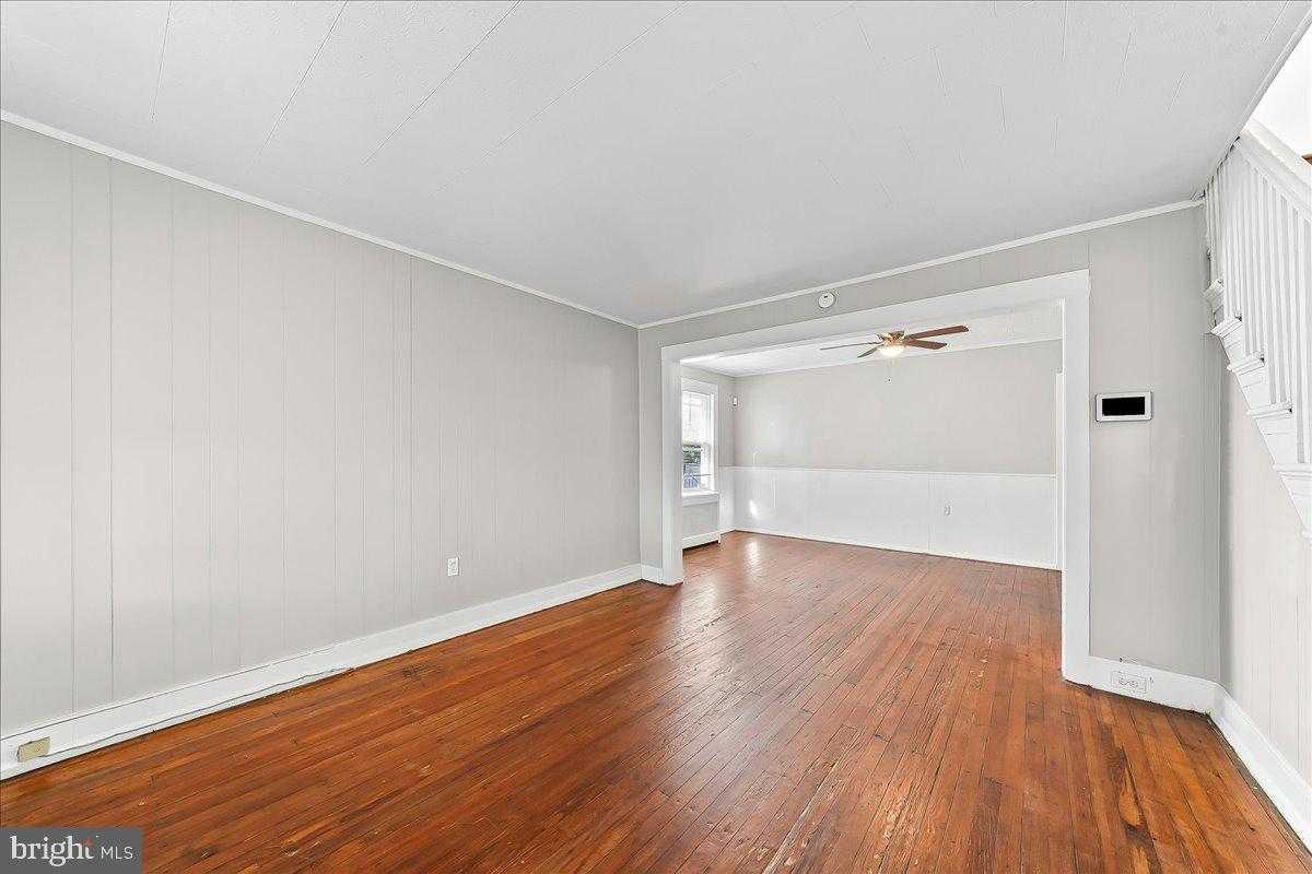 1024 E 18th St photo 6