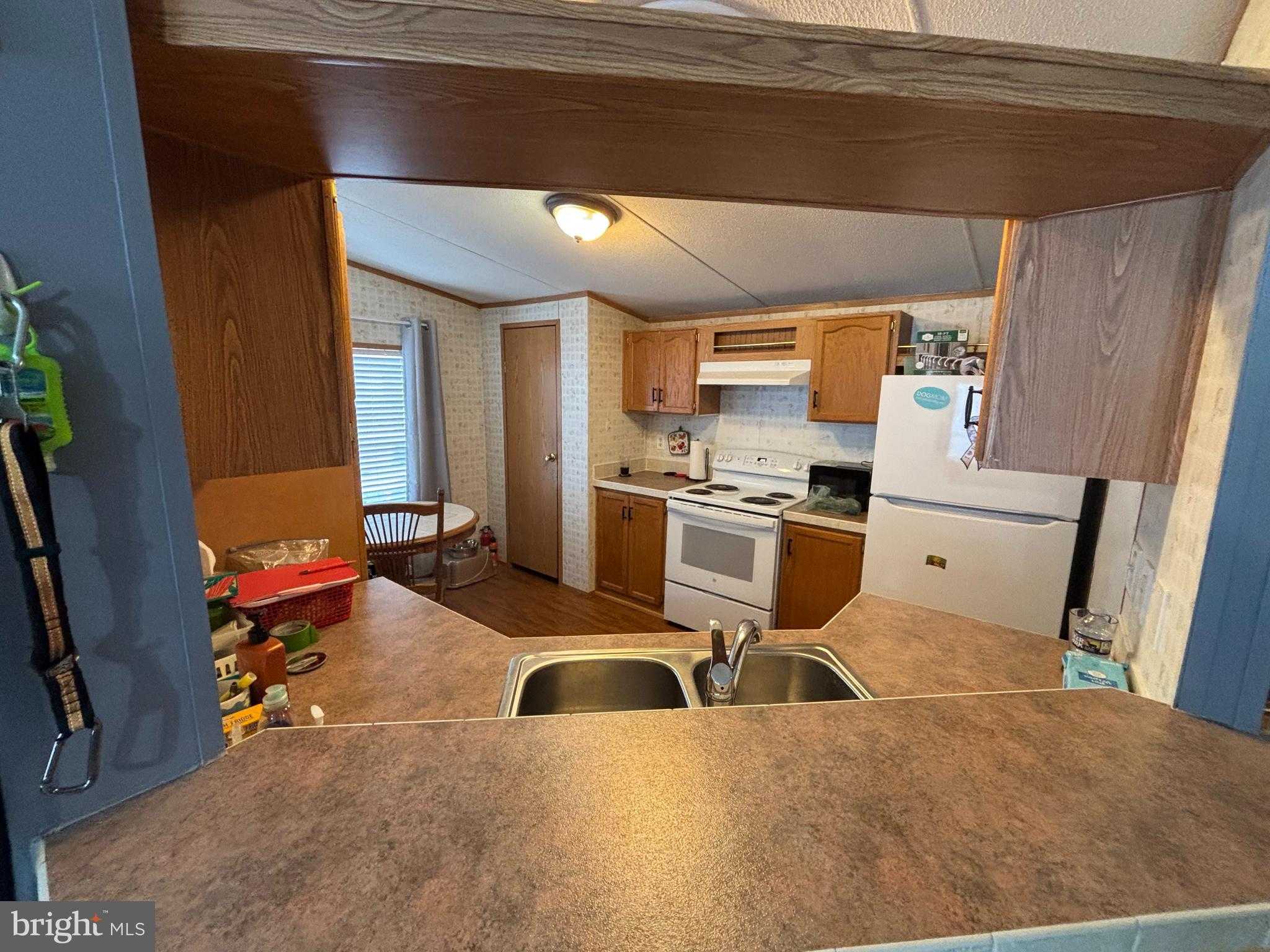 4328 Dover Dr photo 11