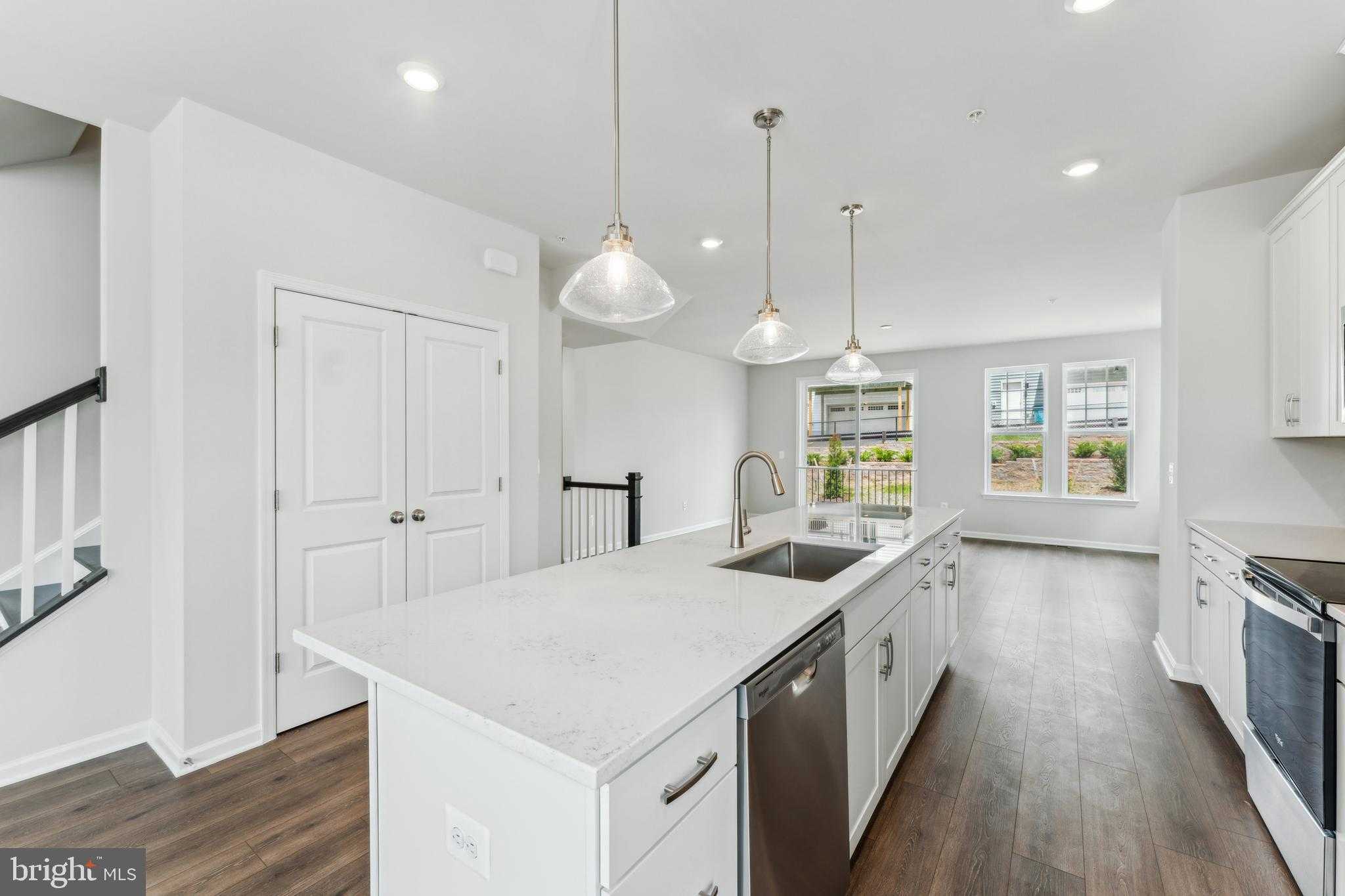 26478 Sir Jamie Ter photo 4