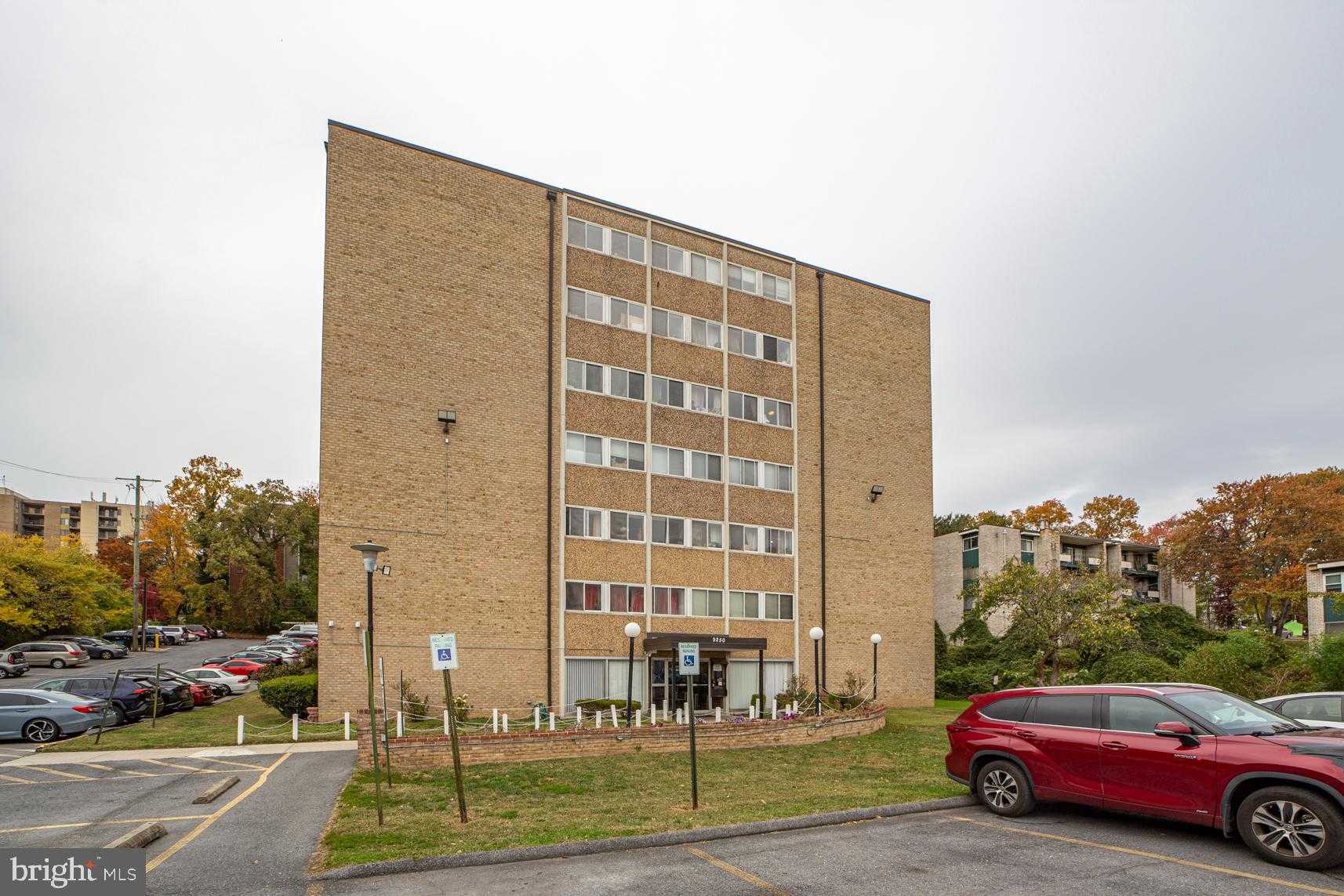 9250 Edwards Way Apt 207a, Hyattsville