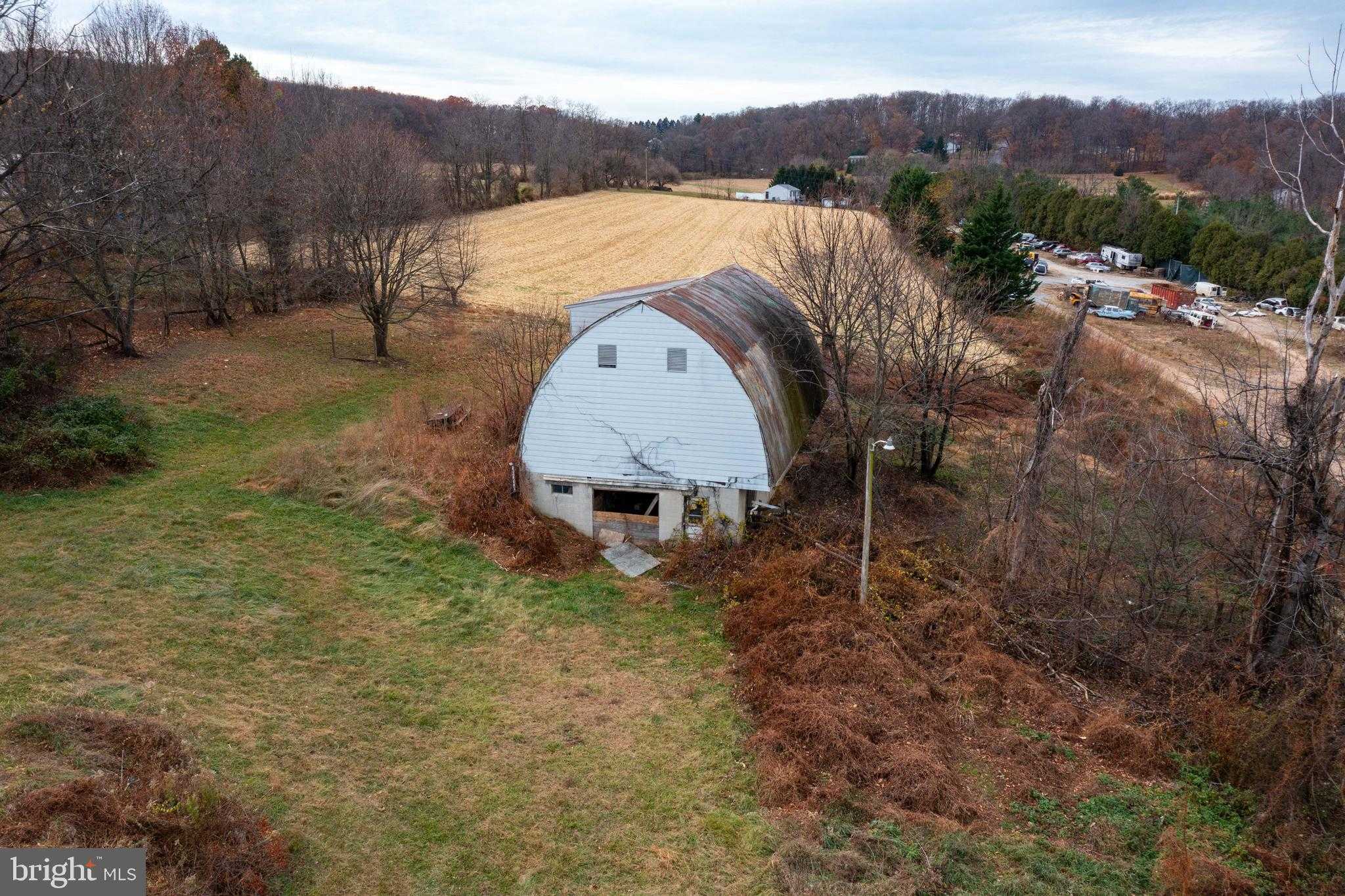 1406 Richmond Rd photo 9