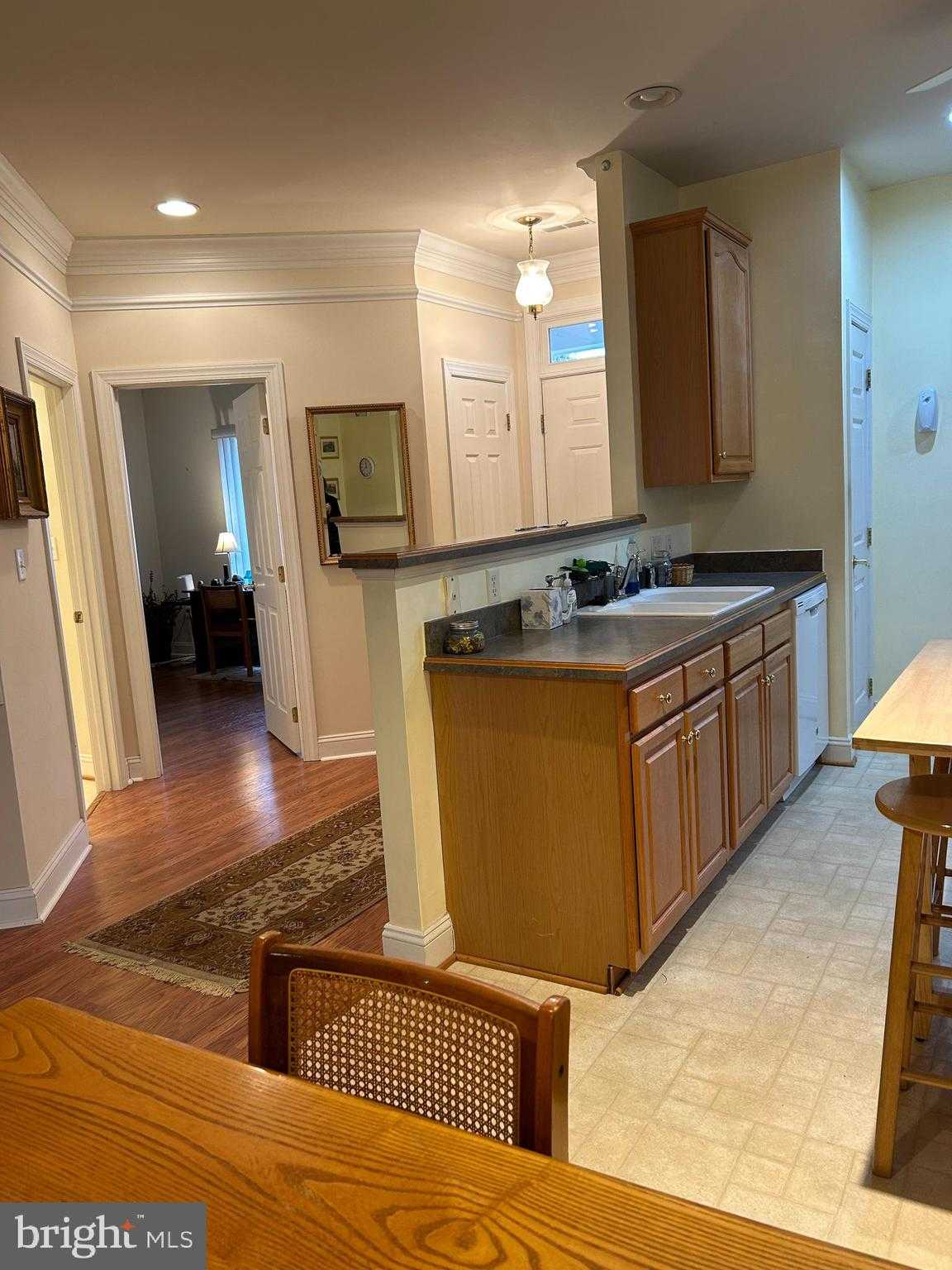 122 Bayberry CT photo 5