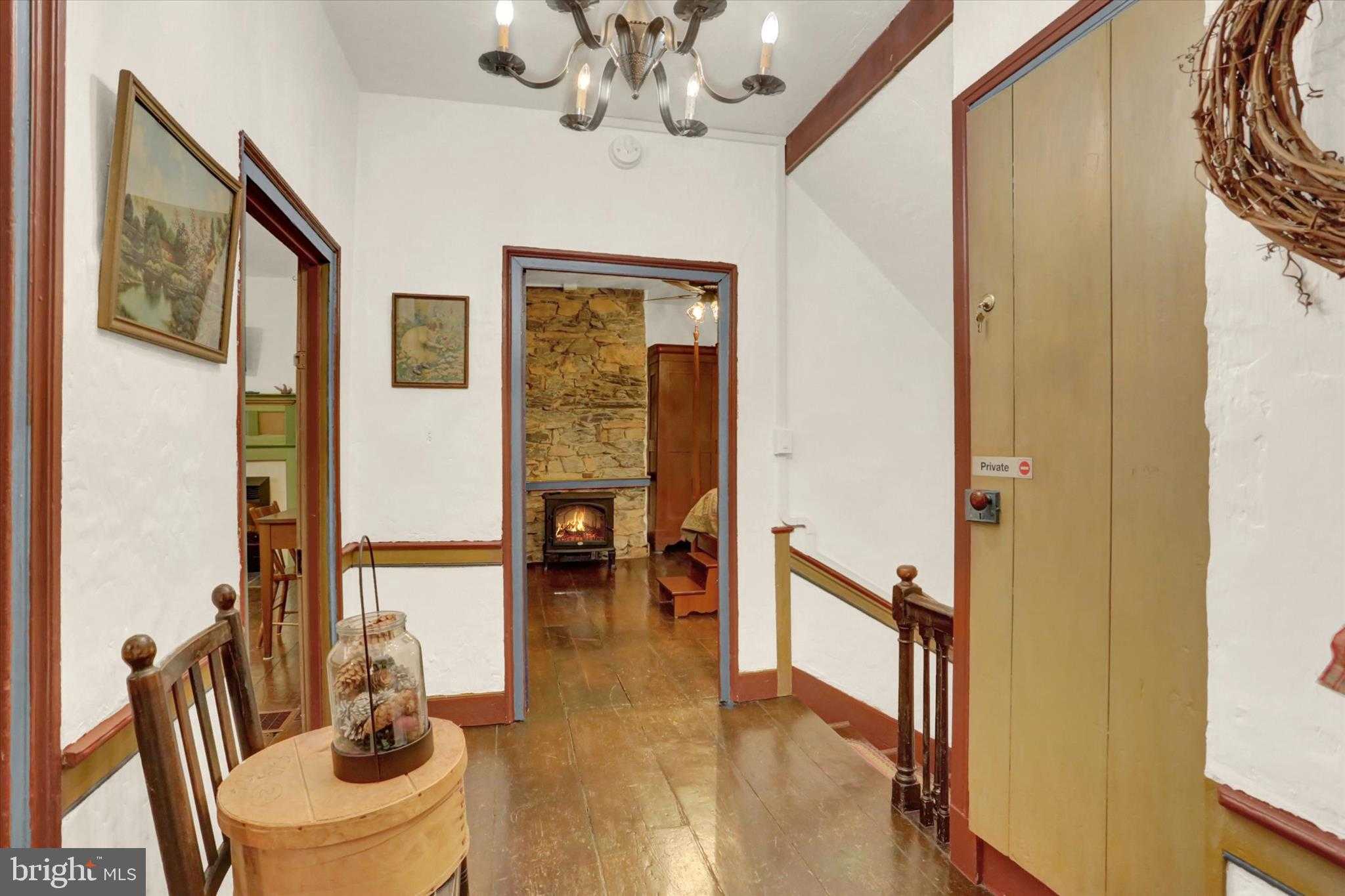 2600 S Market St photo 23