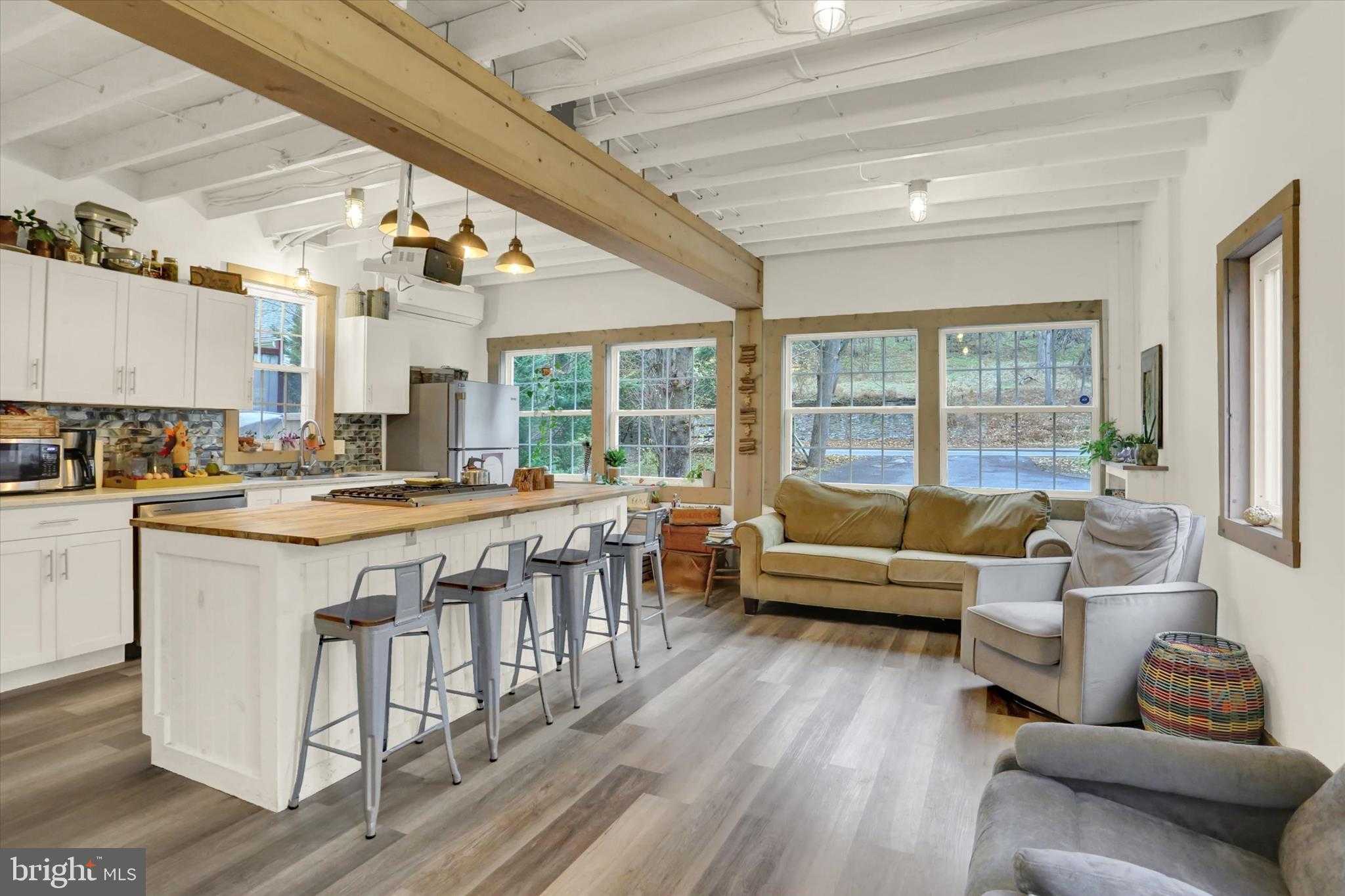 2600 S Market St photo 55