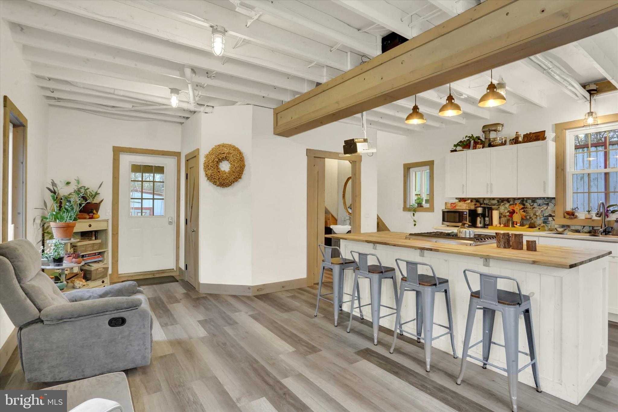 2600 S Market St photo 56