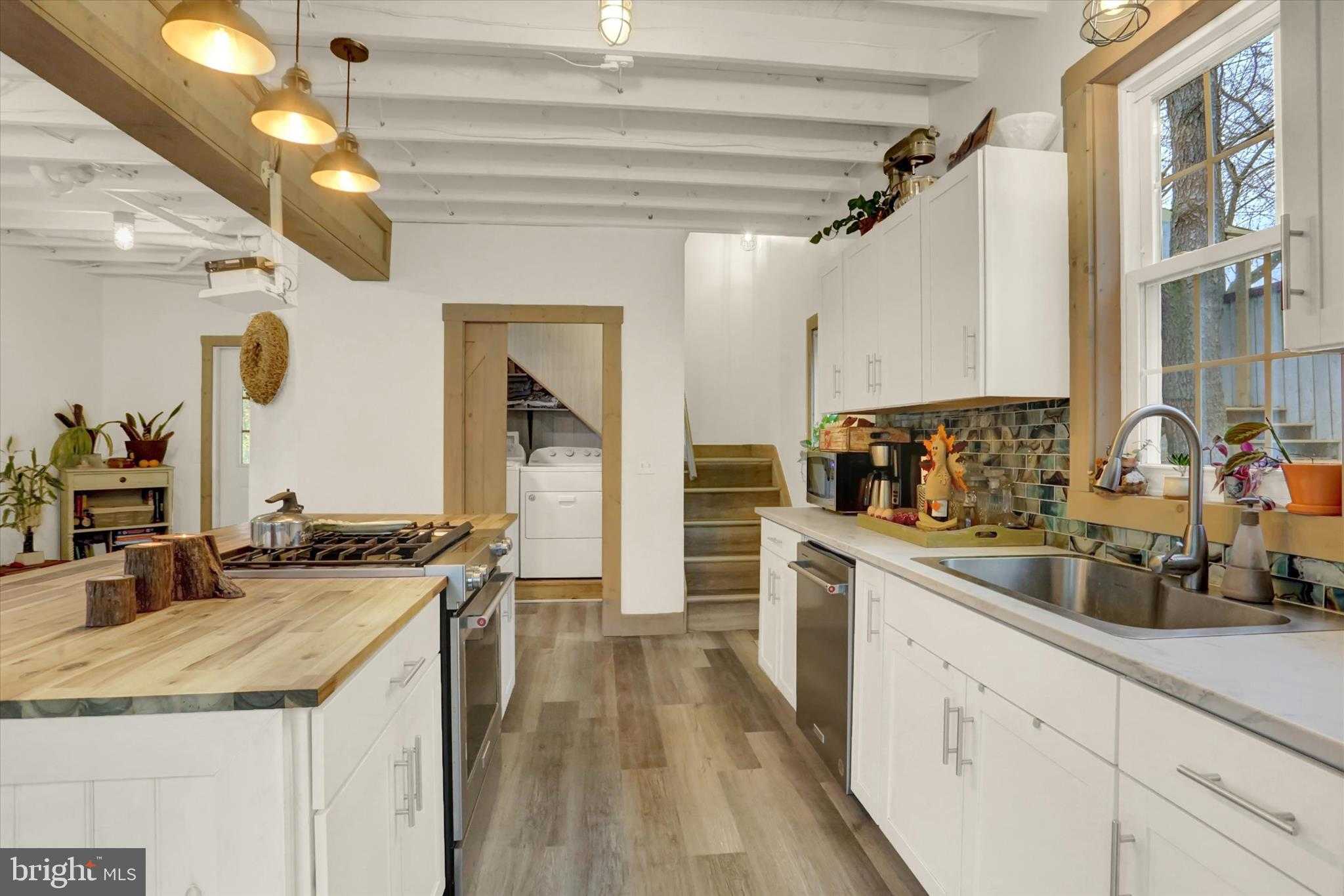 2600 S Market St photo 60