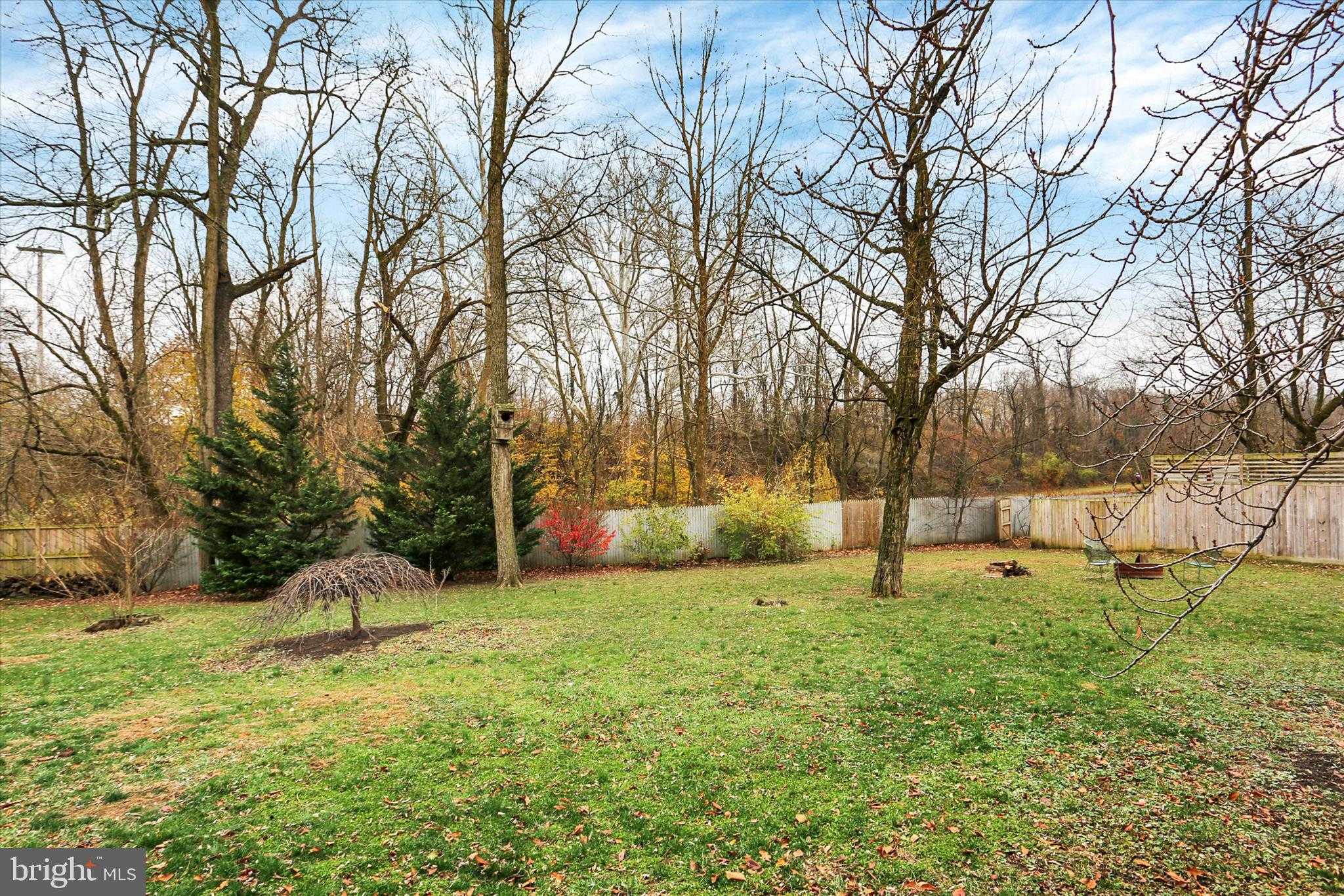 2600 S Market St photo 85