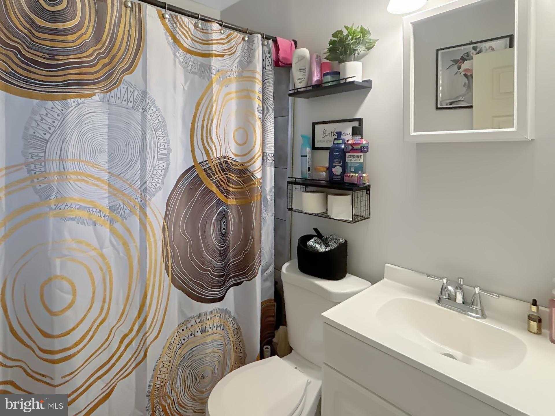 610 Hampton Dr photo 7