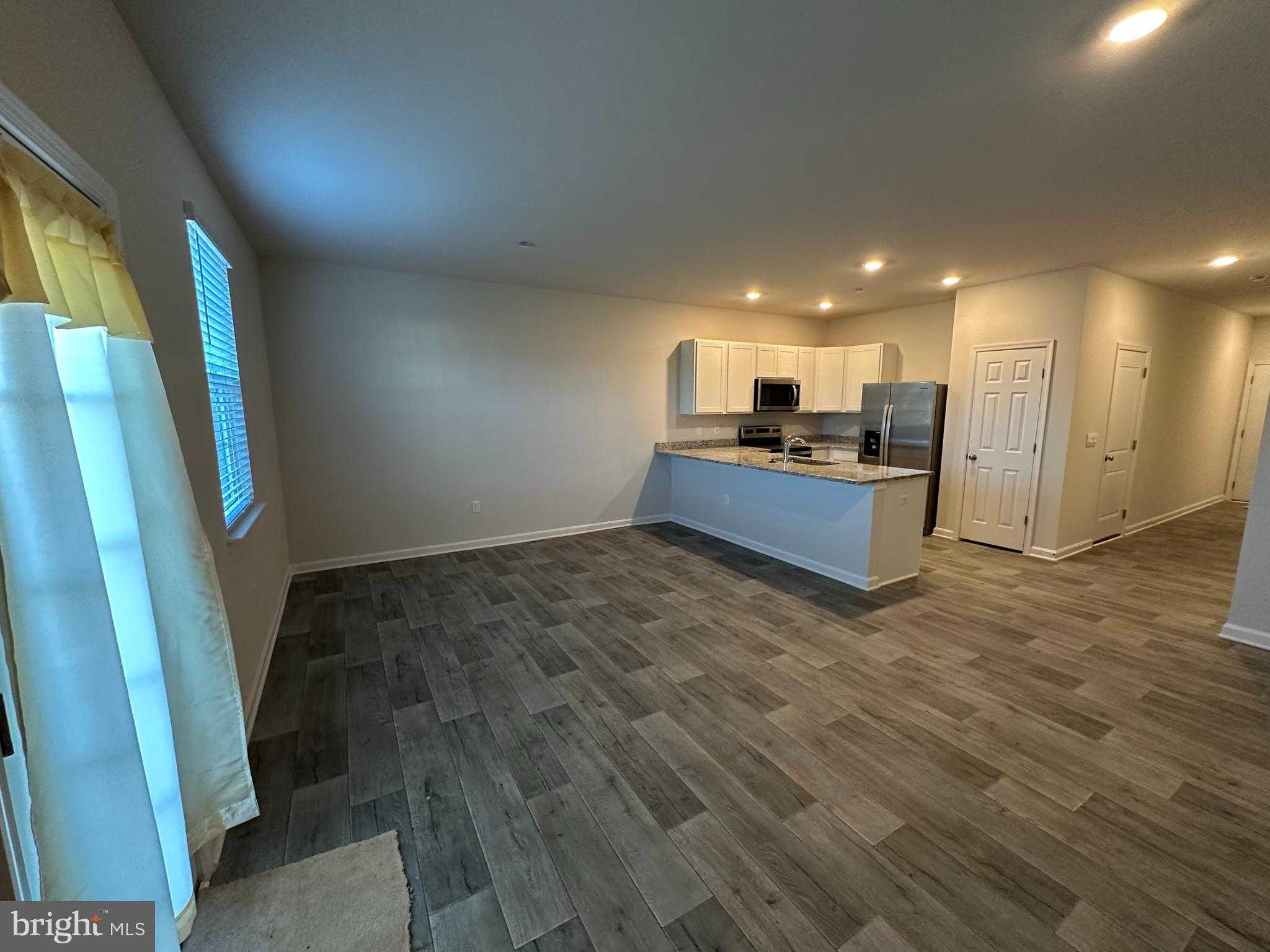 148 Baker Dr photo 4