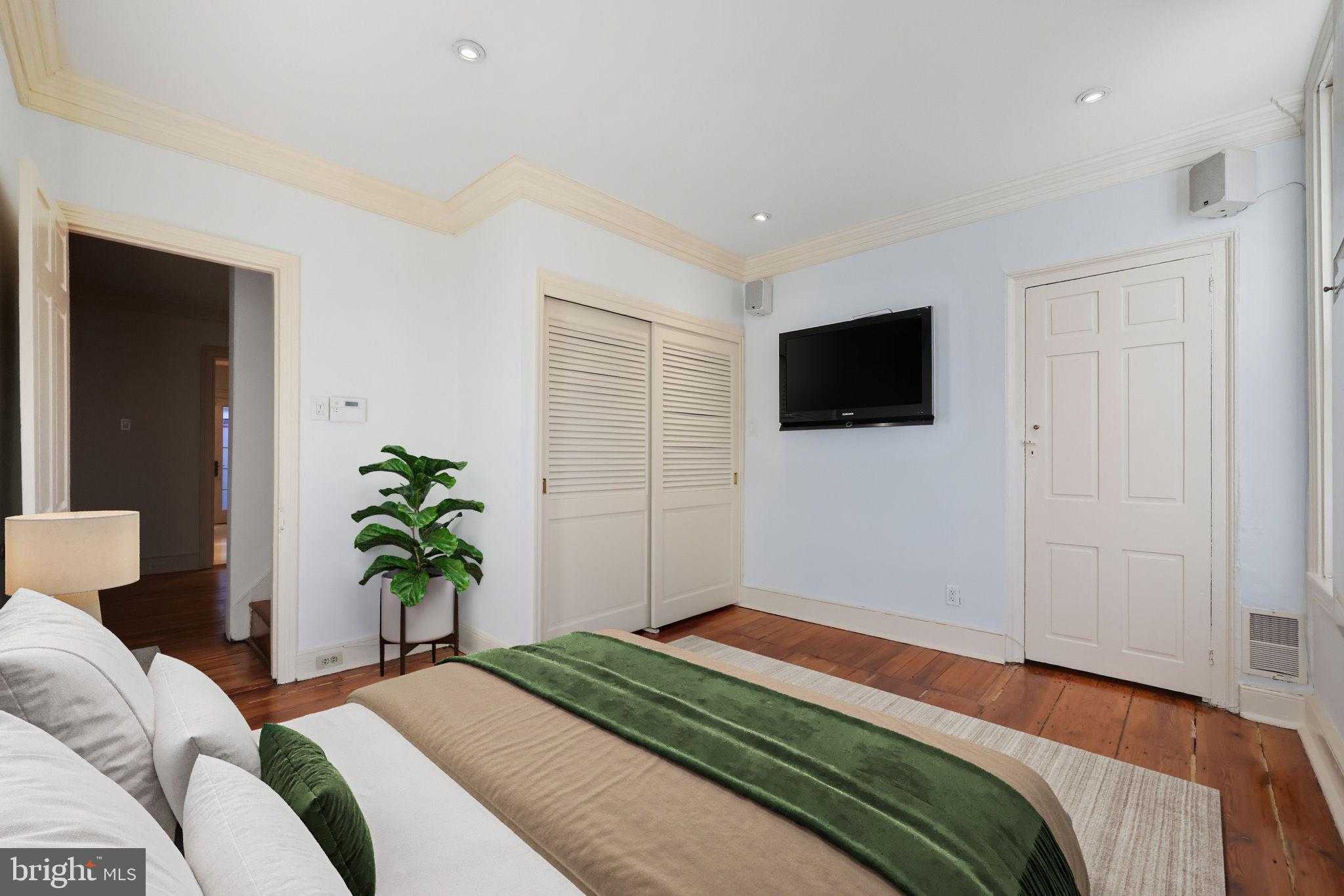 311 S Camac St photo 23