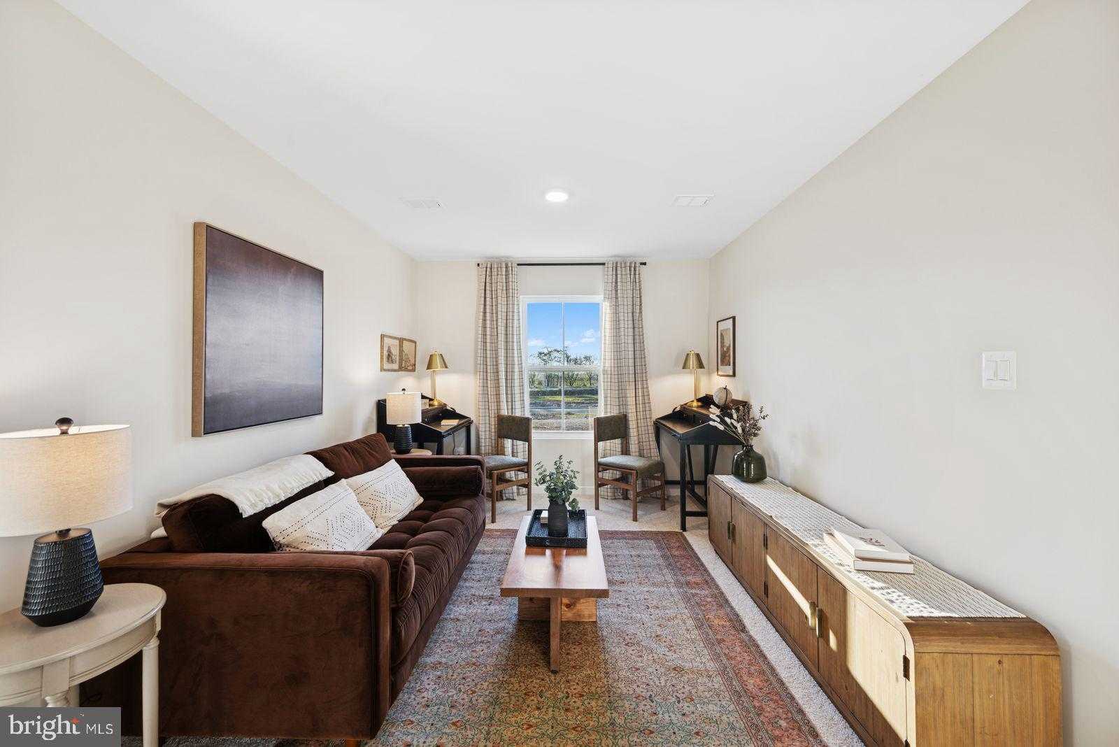 319 Gerry St photo 10