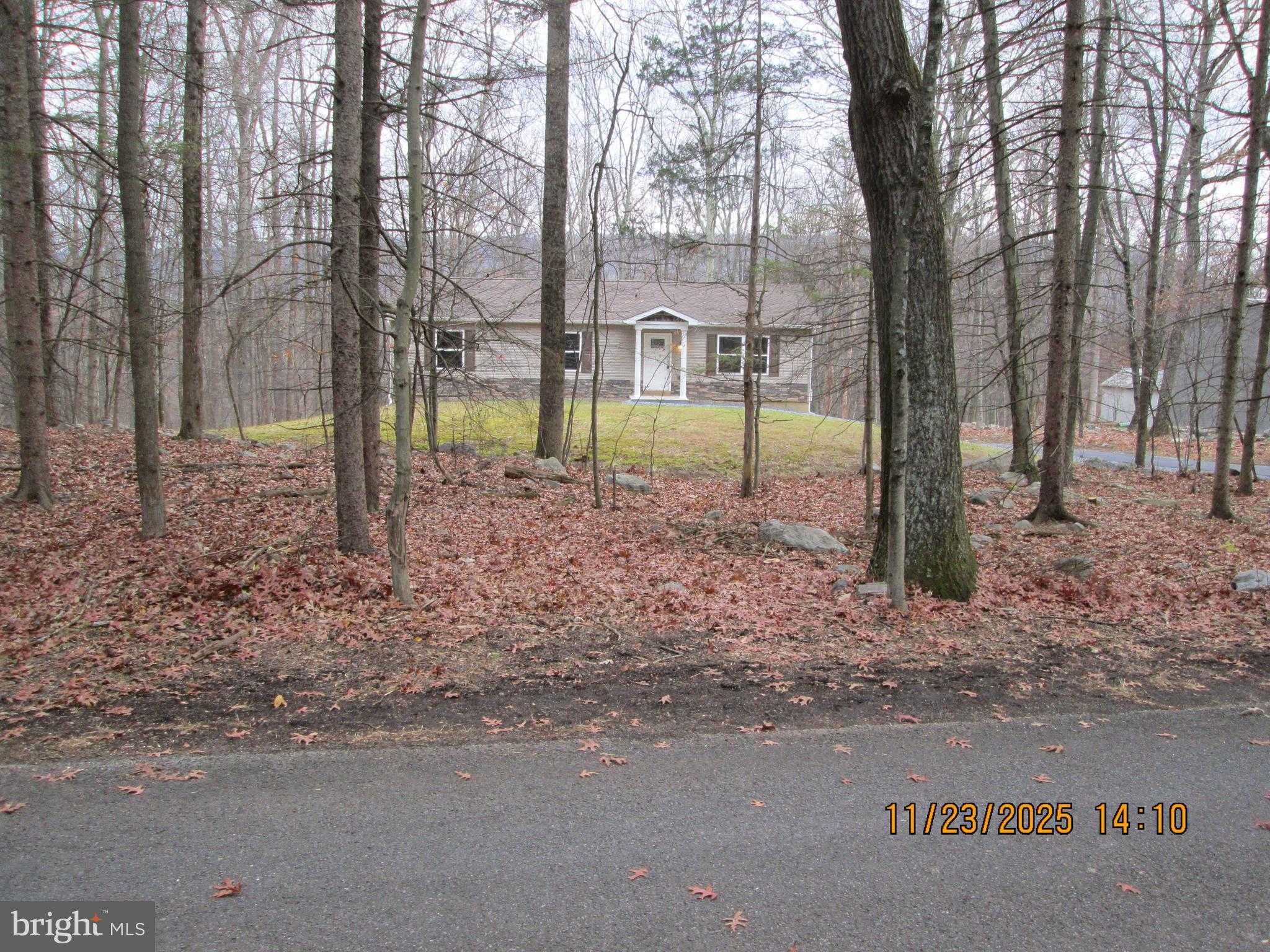 380 Gallery Ln photo 42