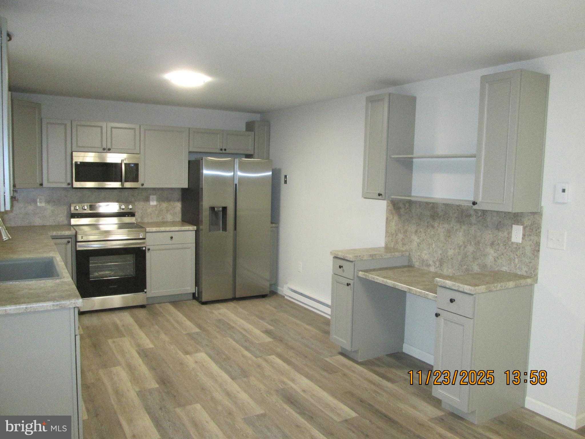 380 Gallery Ln photo 9