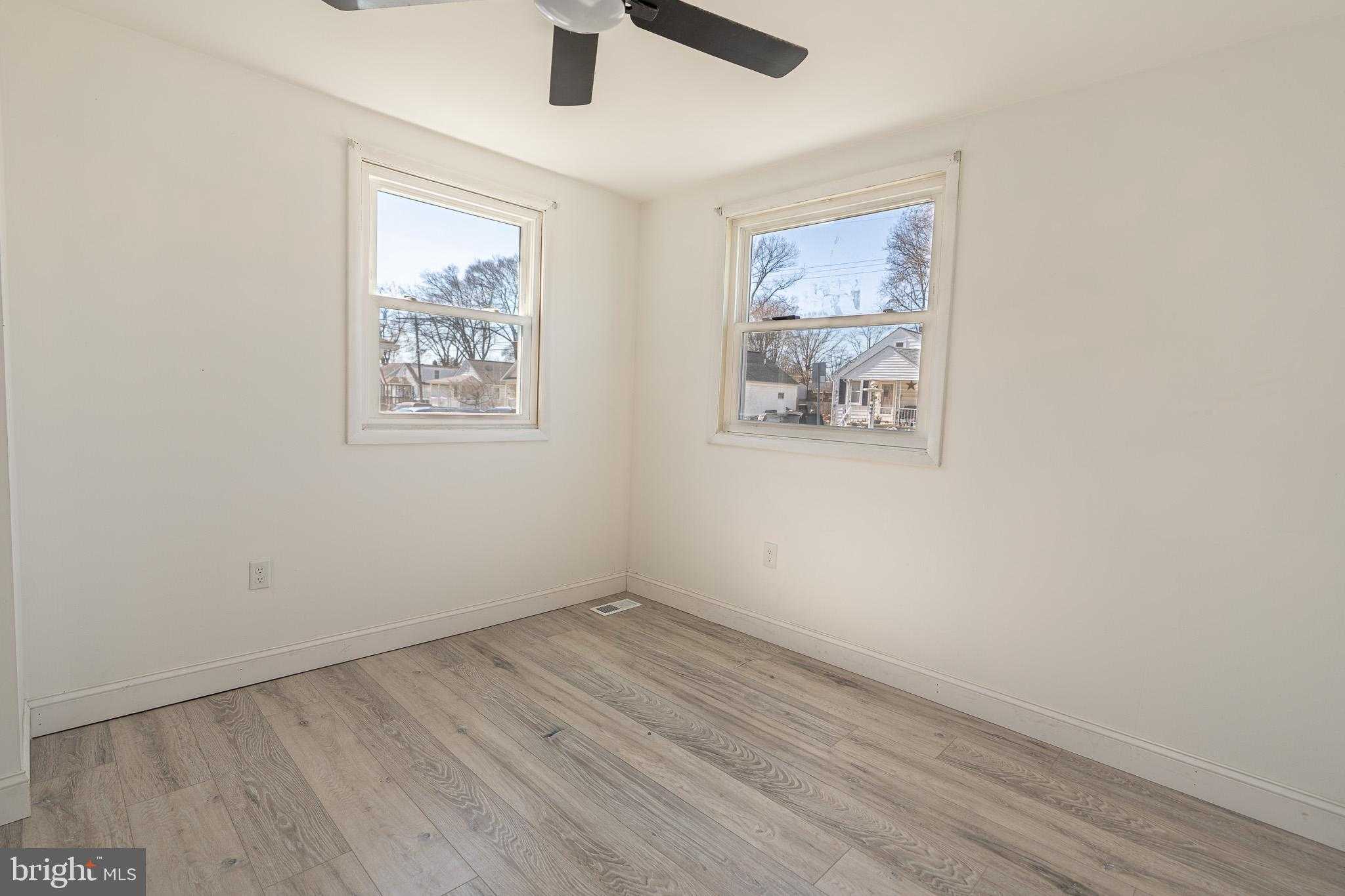 611 N Stuart St photo 21