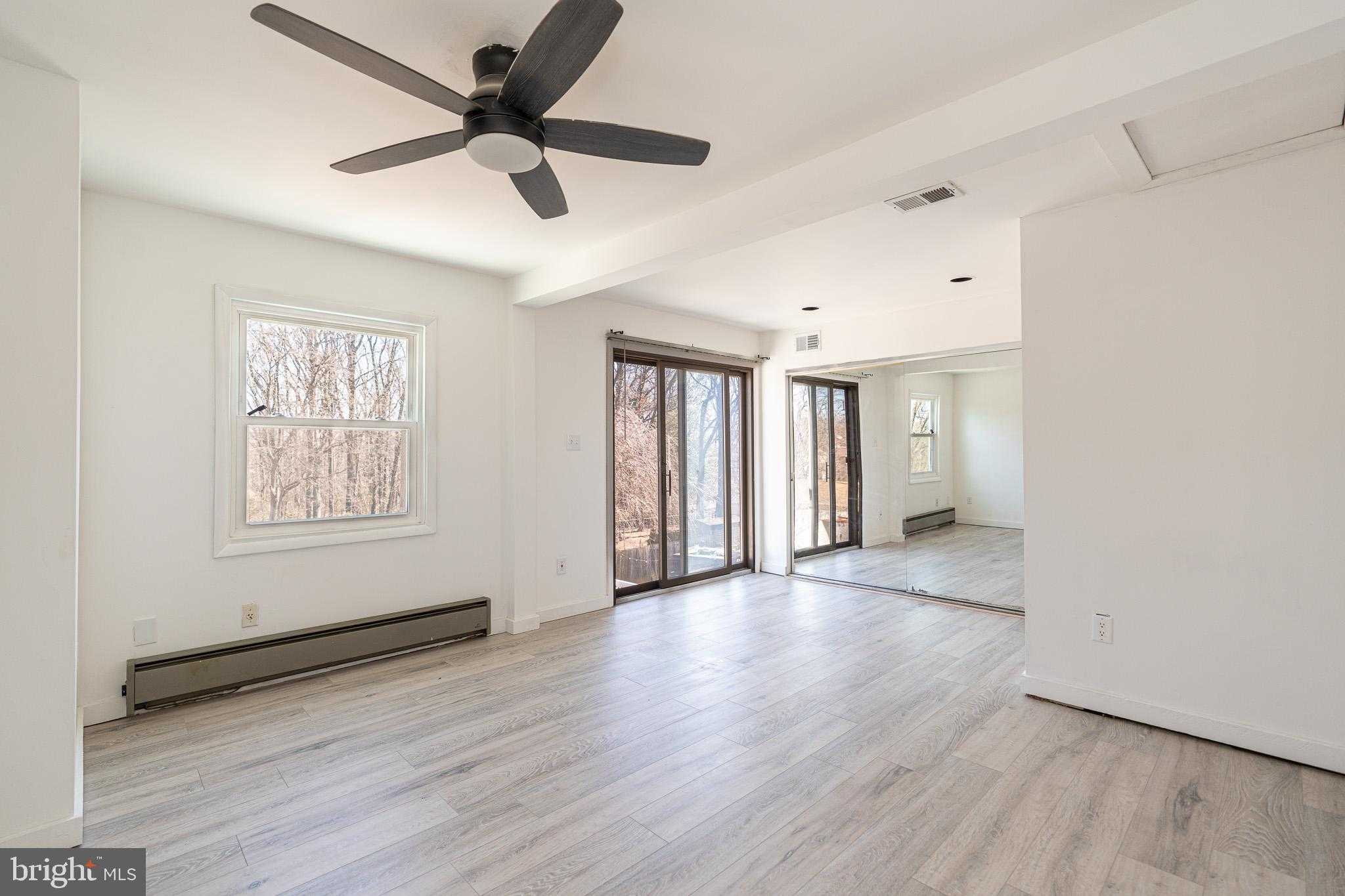 611 N Stuart St photo 25