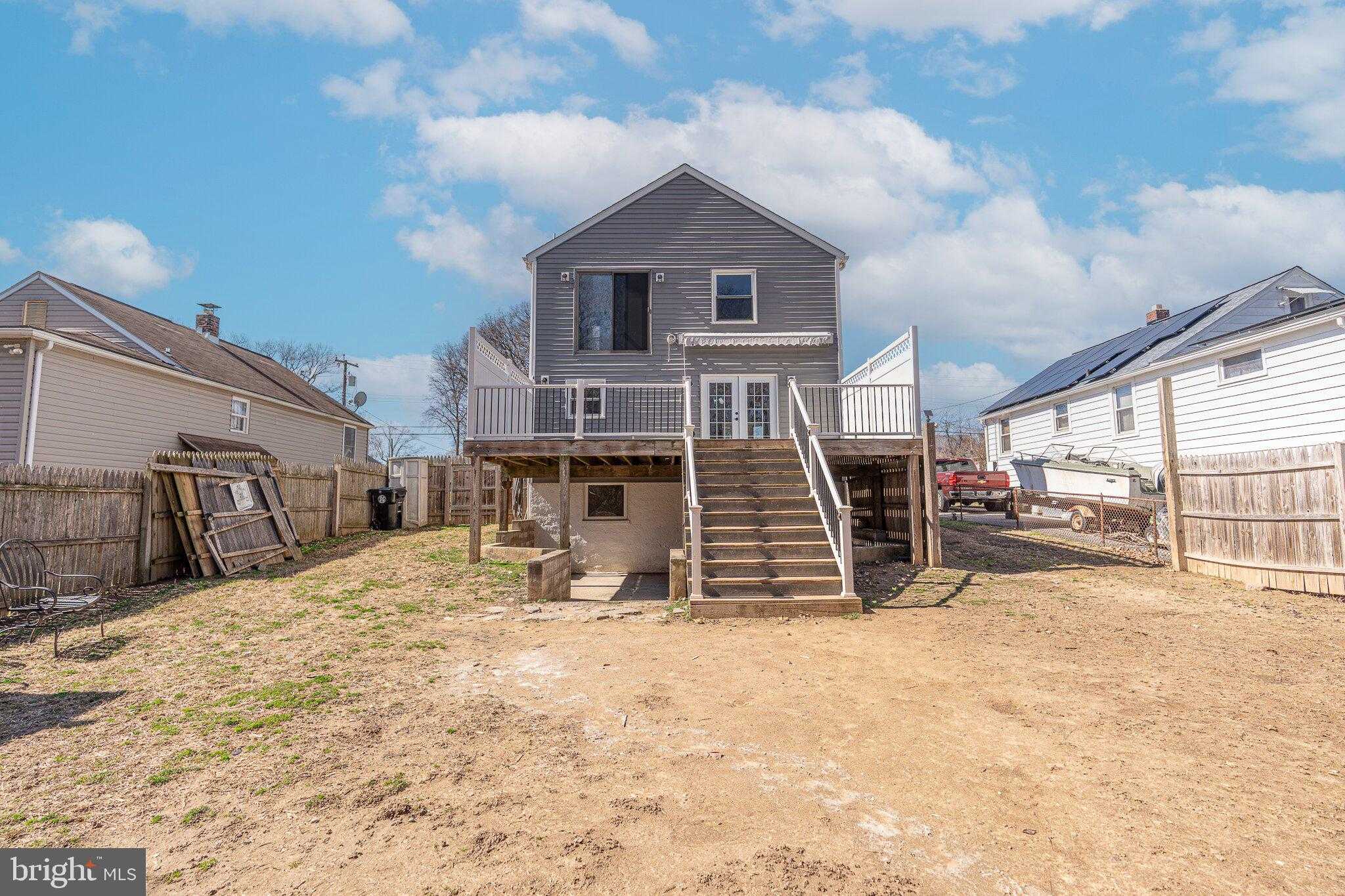 611 N Stuart St photo 4