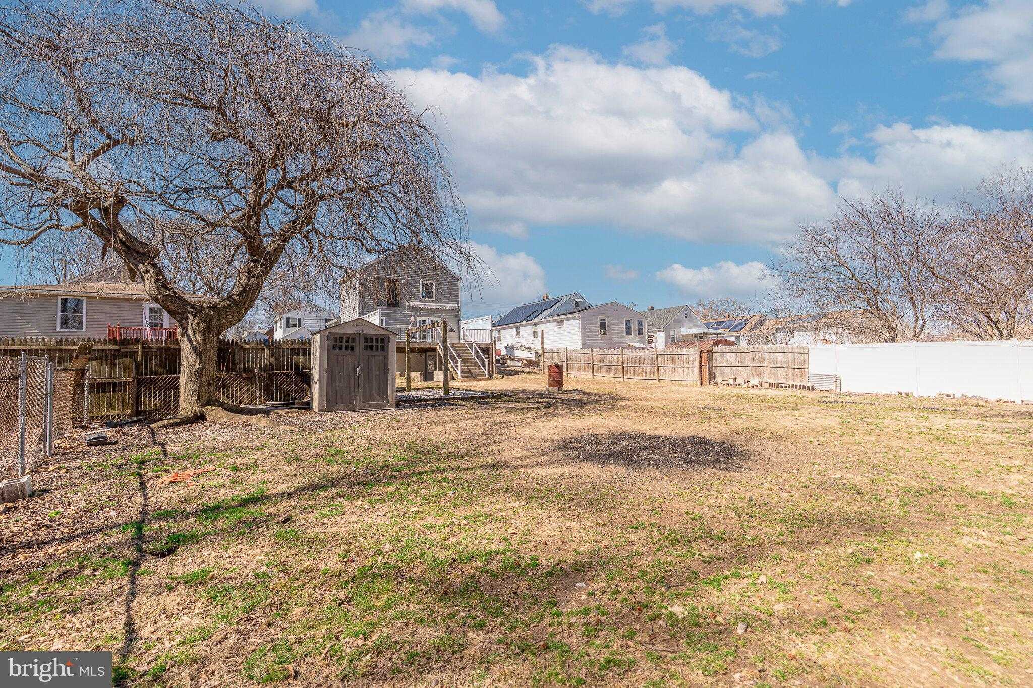 611 N Stuart St photo 7