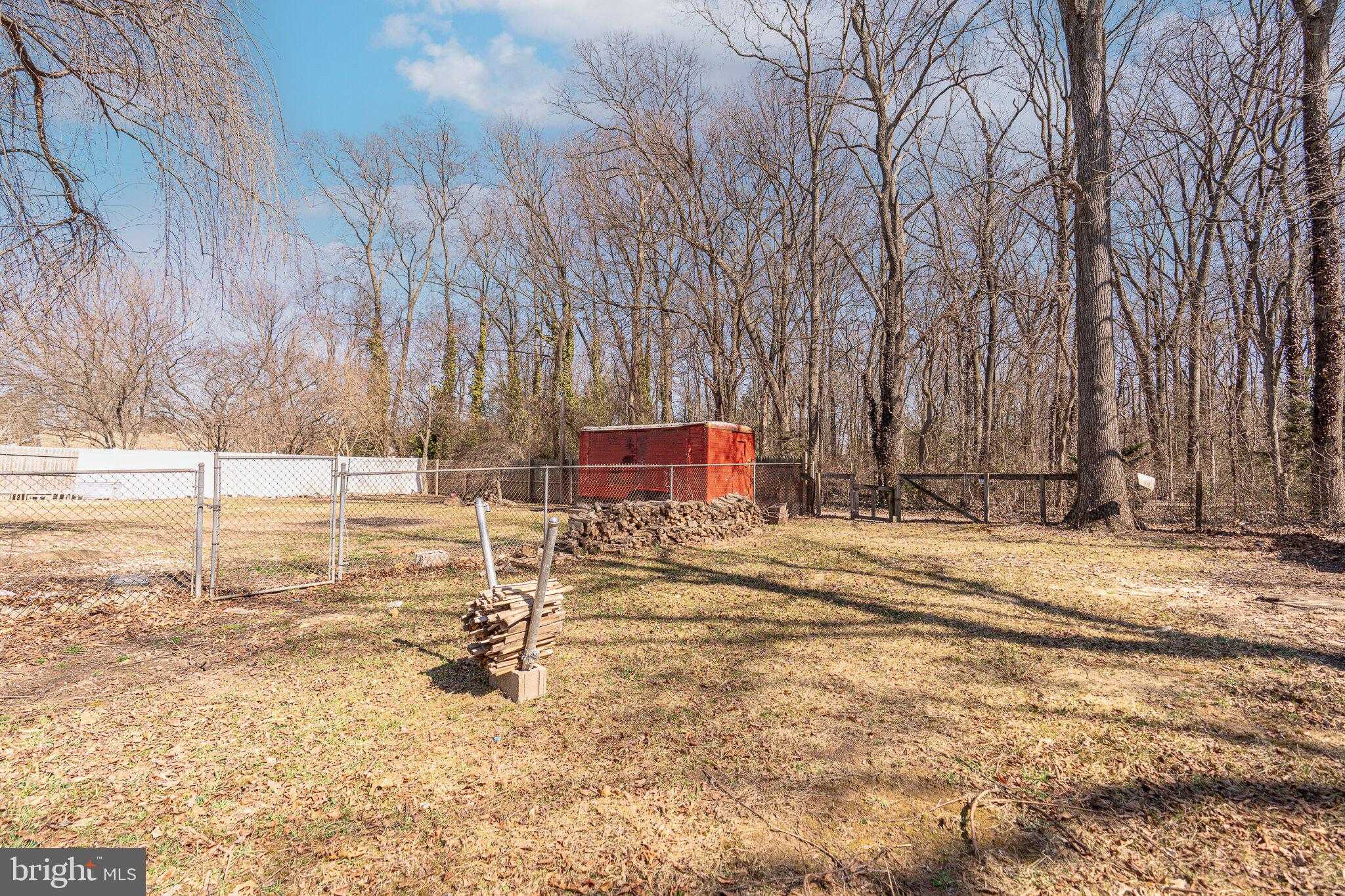 611 N Stuart St photo 8