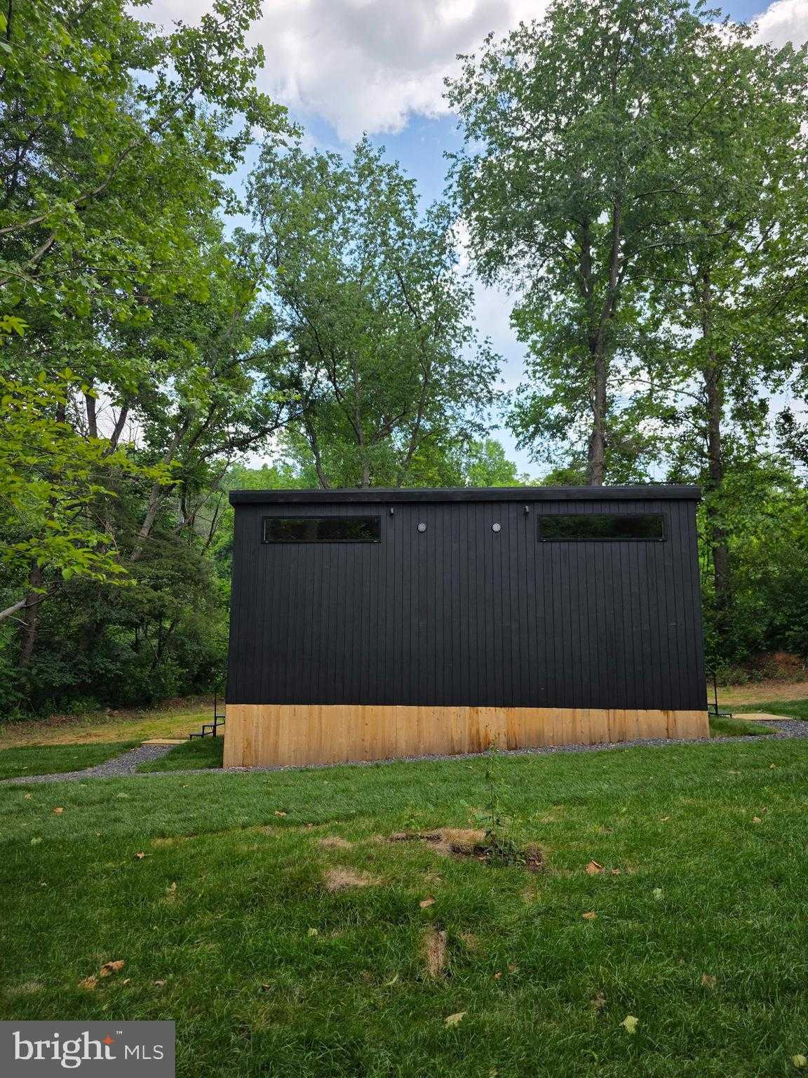 643 Hanging Rock Rd photo 7