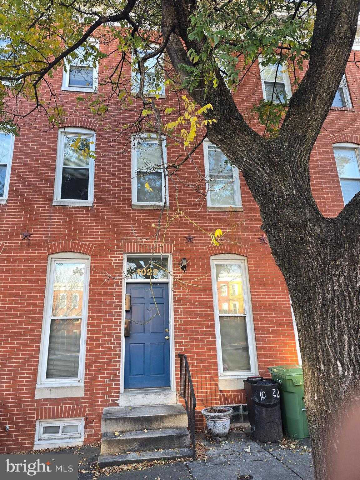 1022 N Broadway photo 2