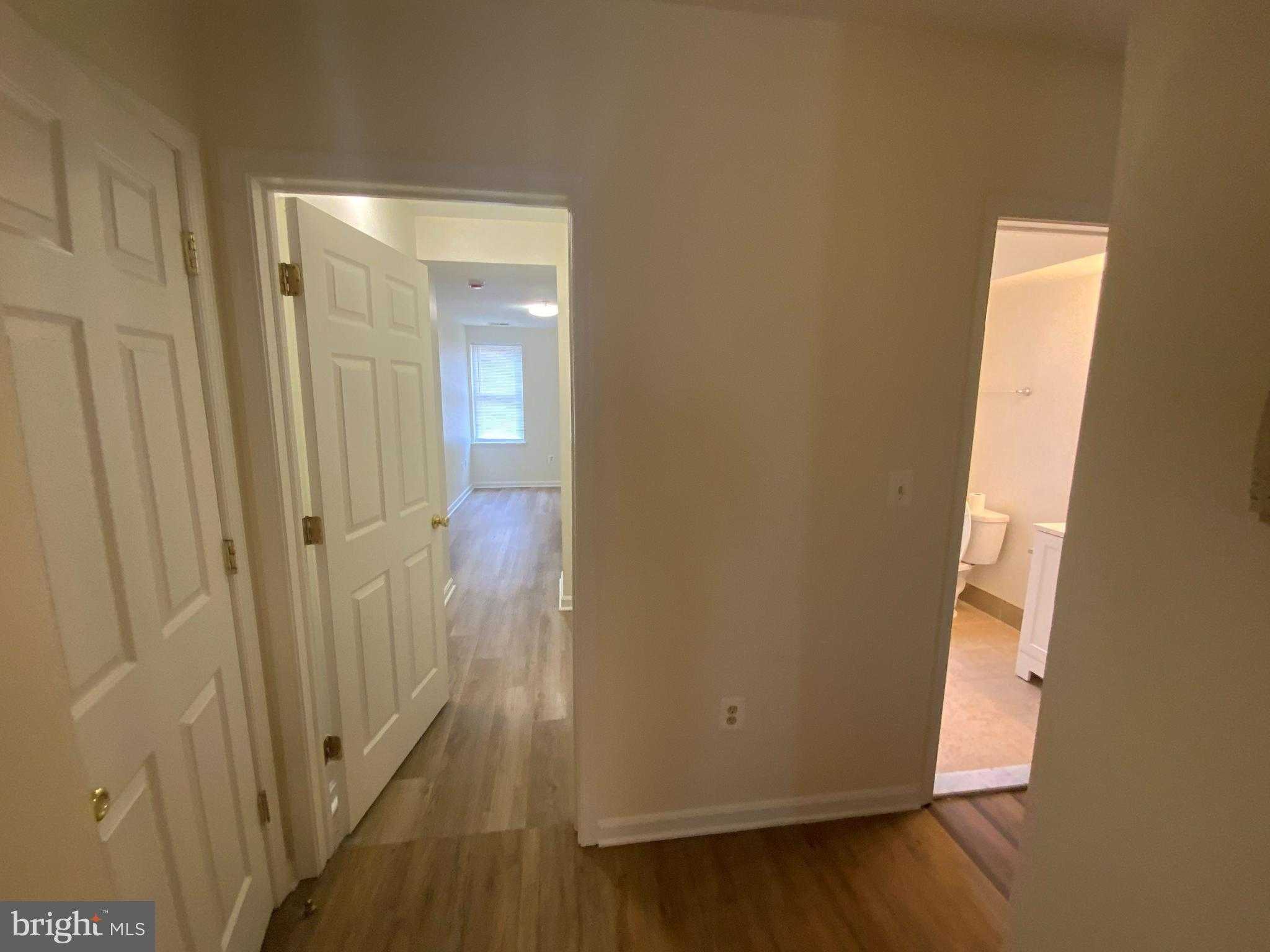 1022 N Broadway photo 27