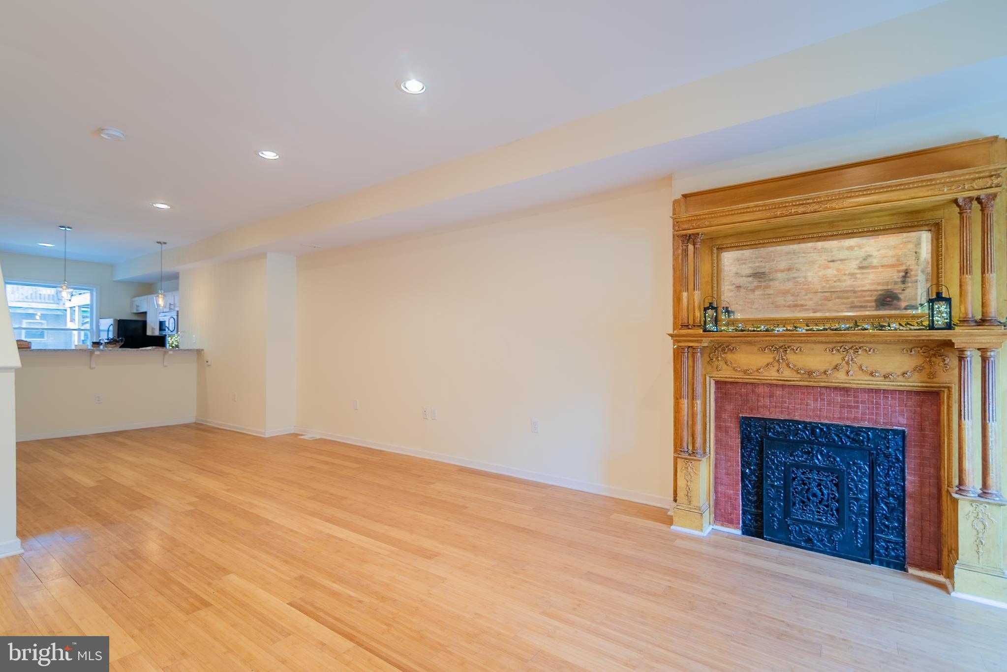 640 S Ellwood Ave photo 7