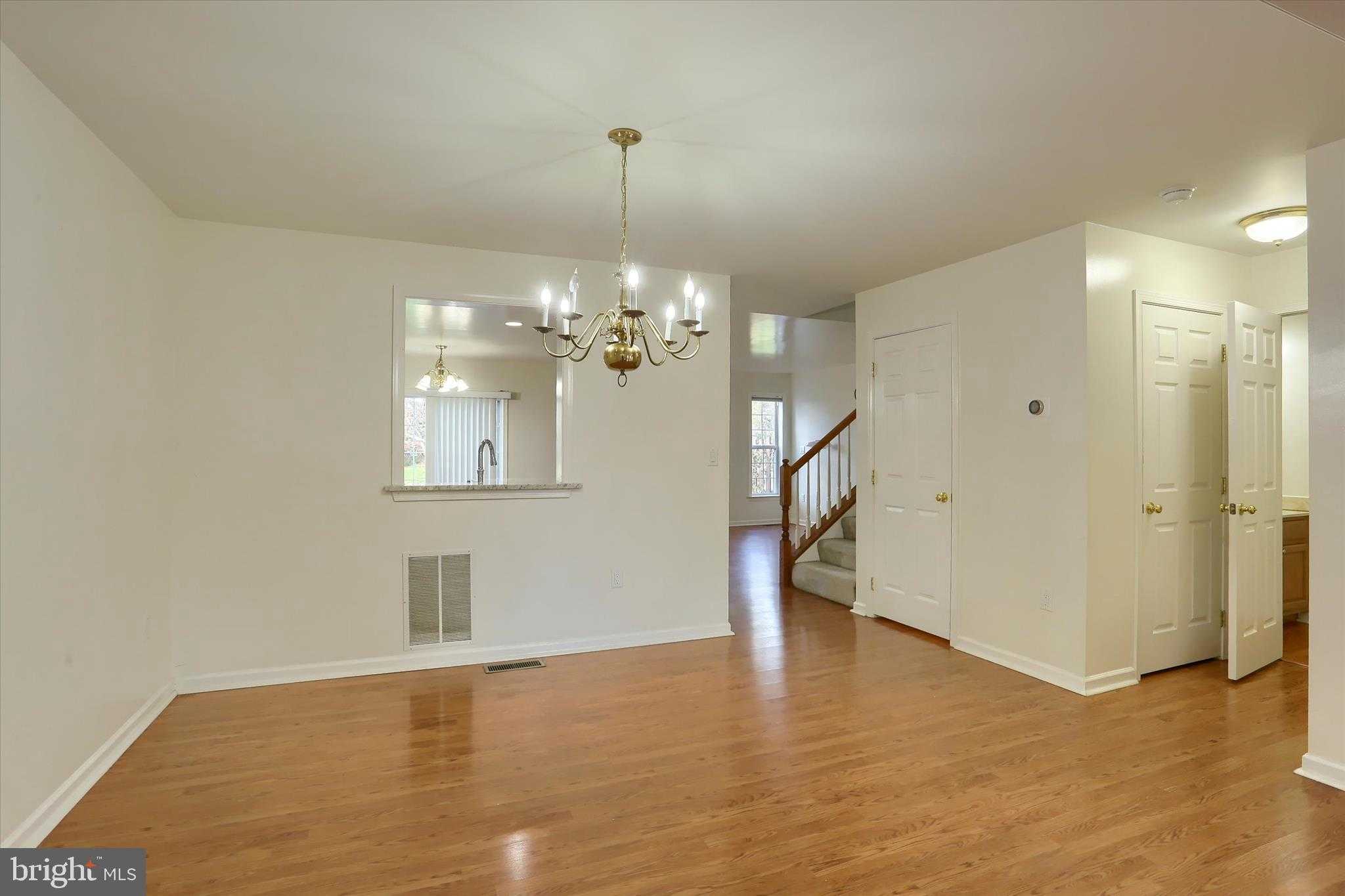 1147 Cross Creek Dr photo 7