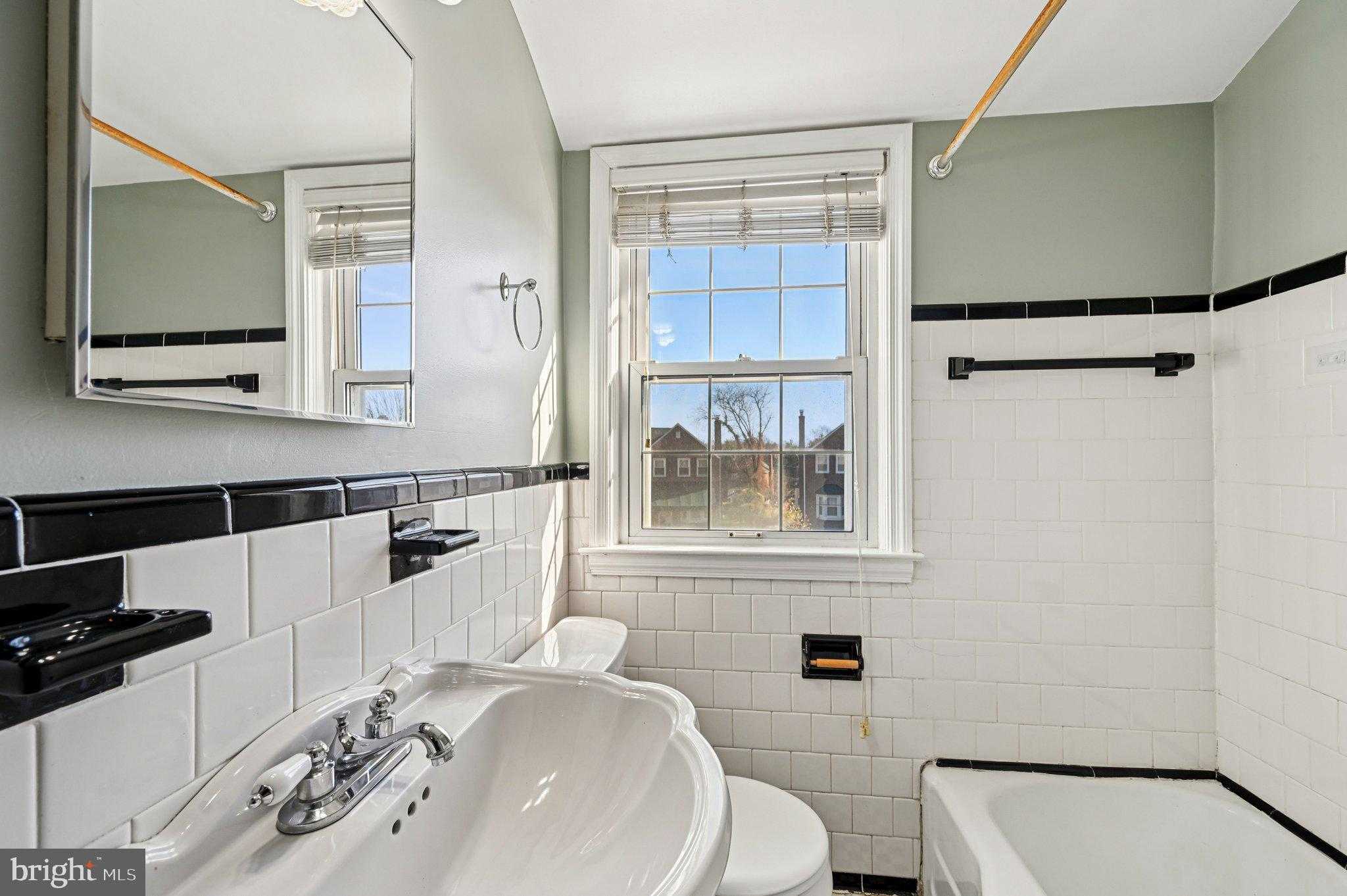 8334 Wyton Rd photo 24