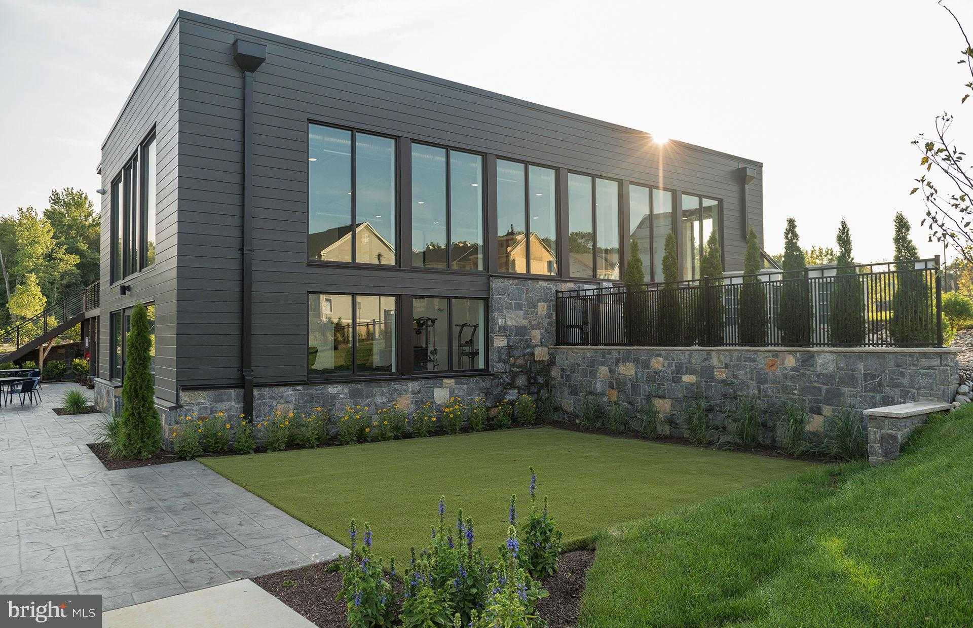 1170 Crested Wood Dr photo 27