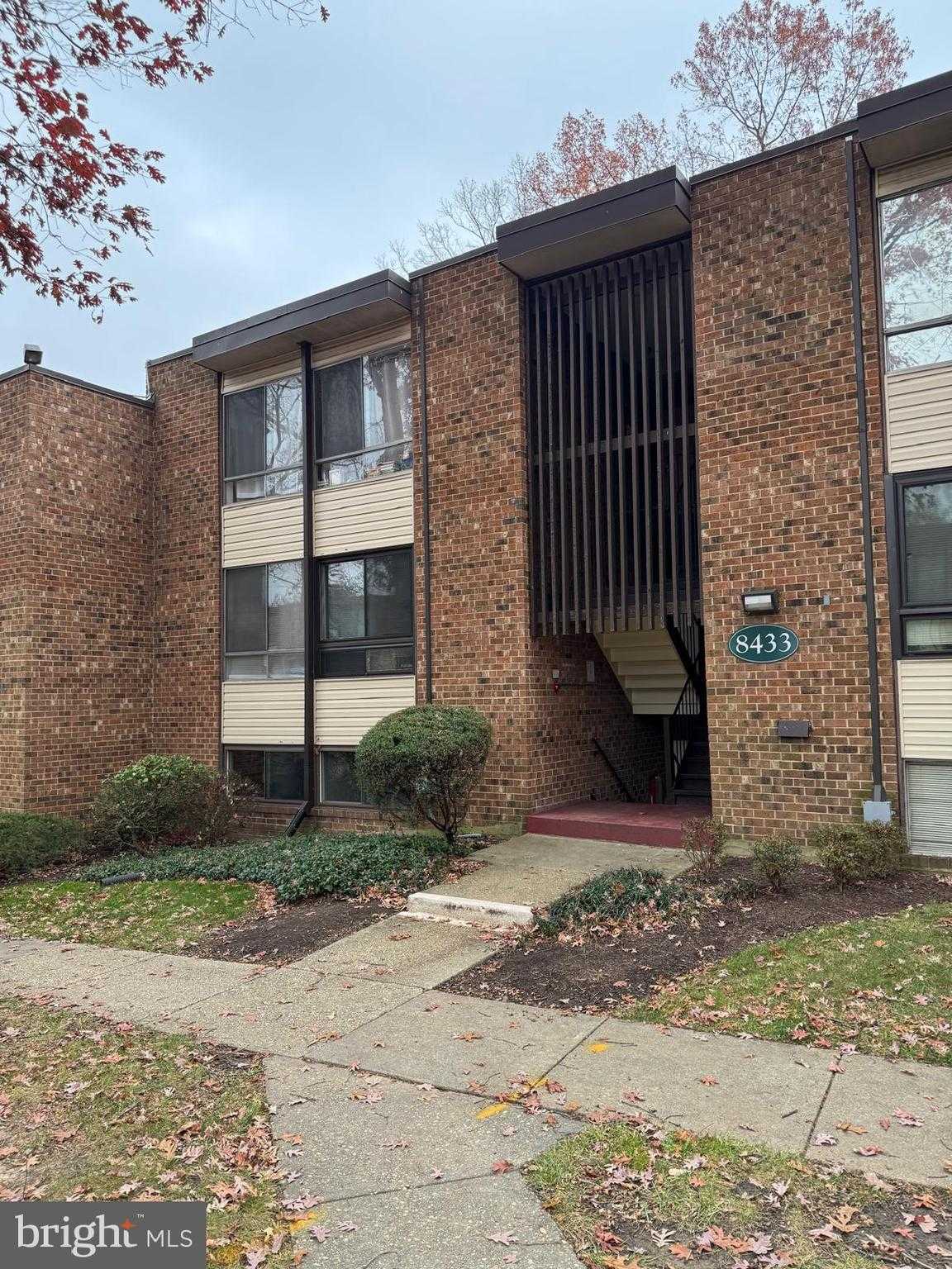 8433 Greenbelt Rd photo 12