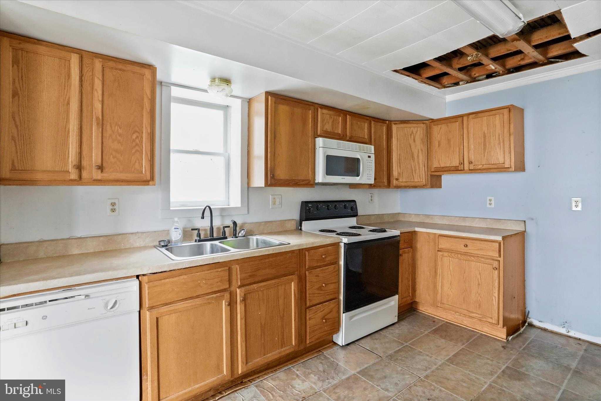 83 Knobley St photo 5