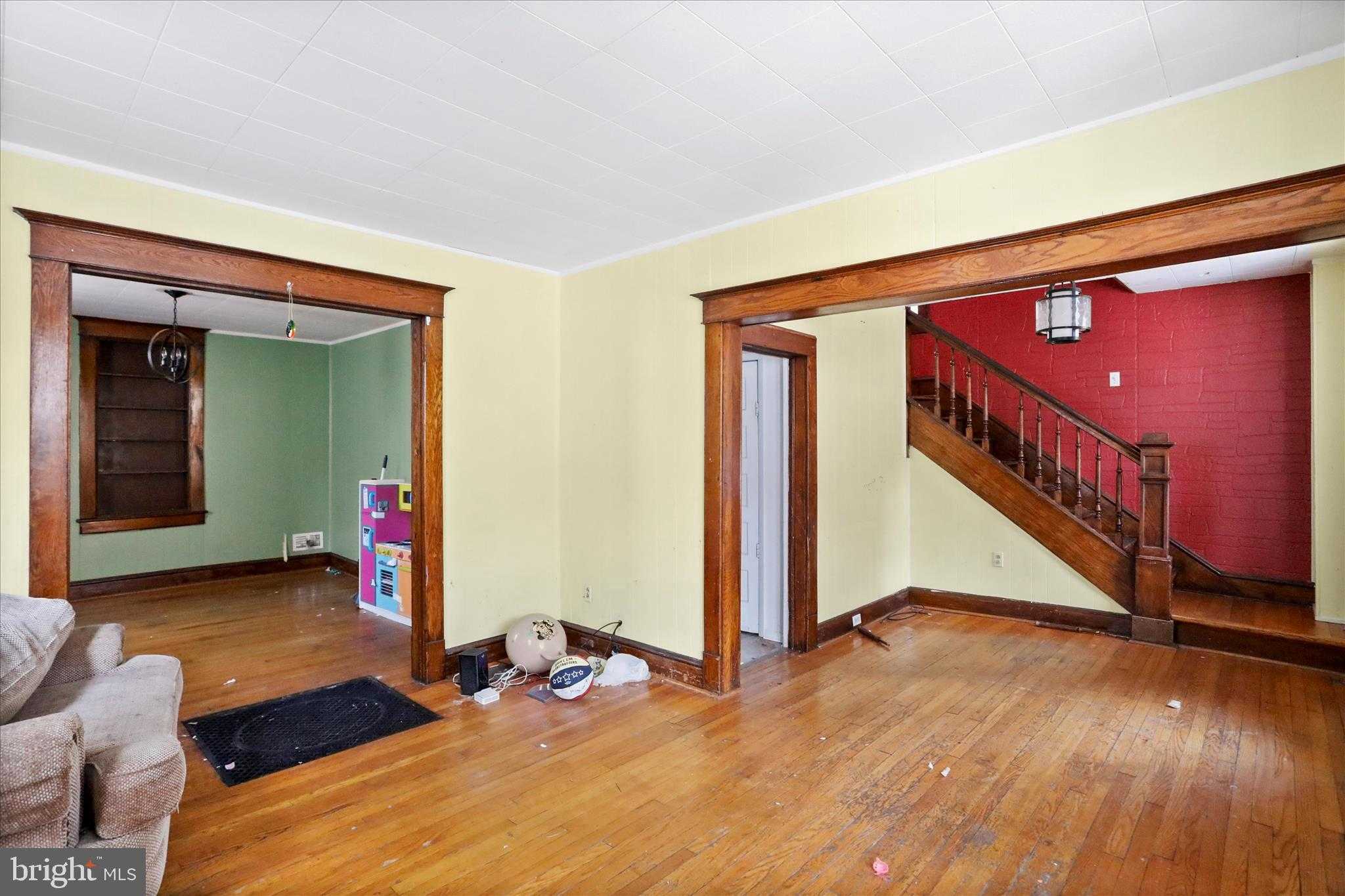 83 Knobley St photo 6