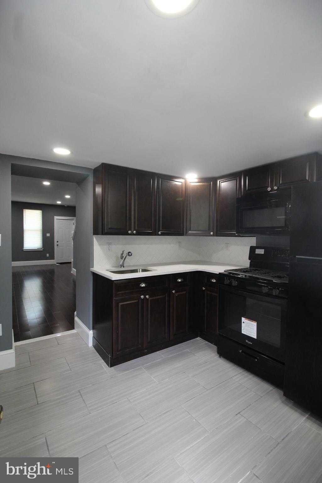 3086 Memphis St photo 5